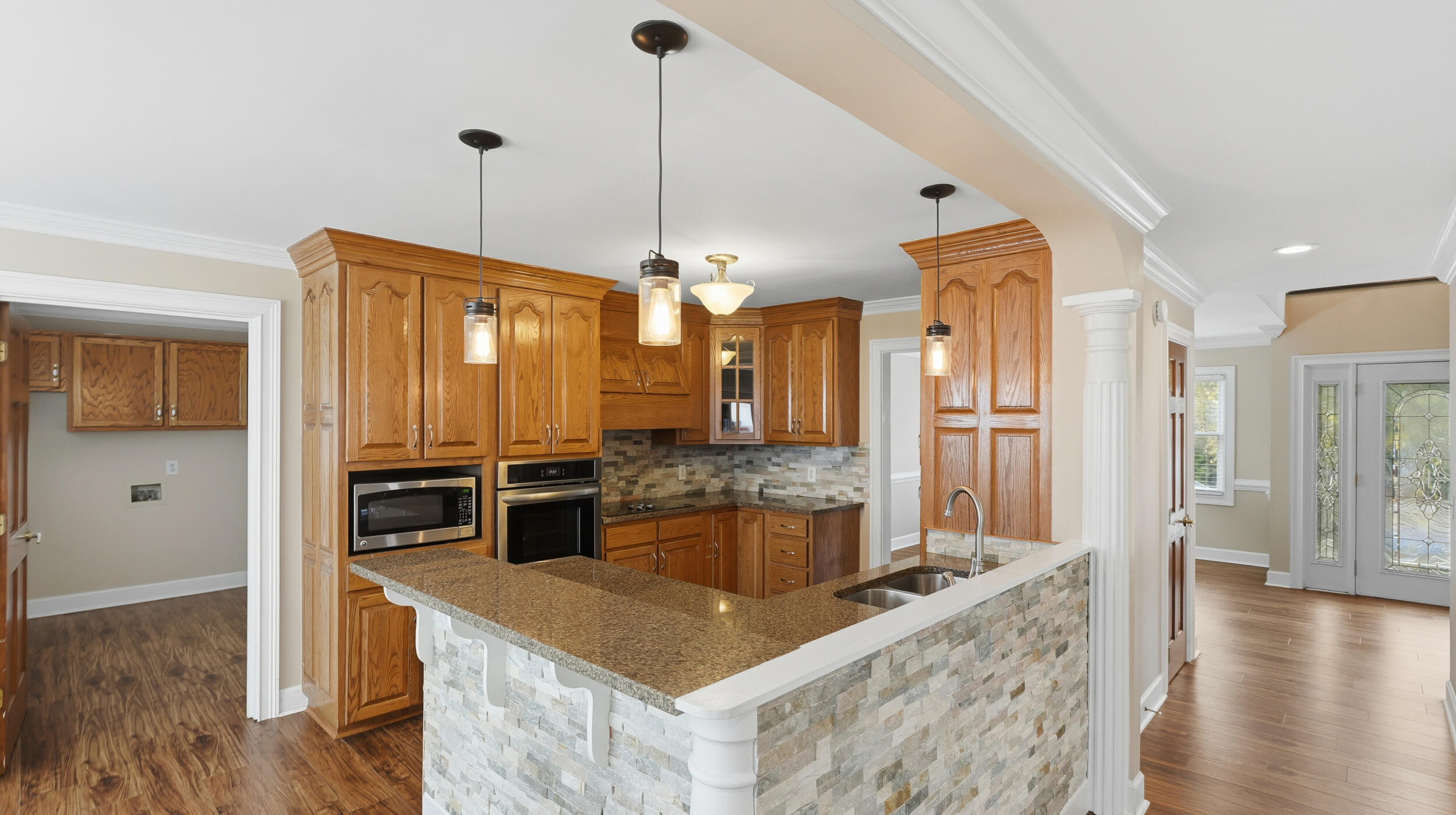 1722 Brookwood Drive NE