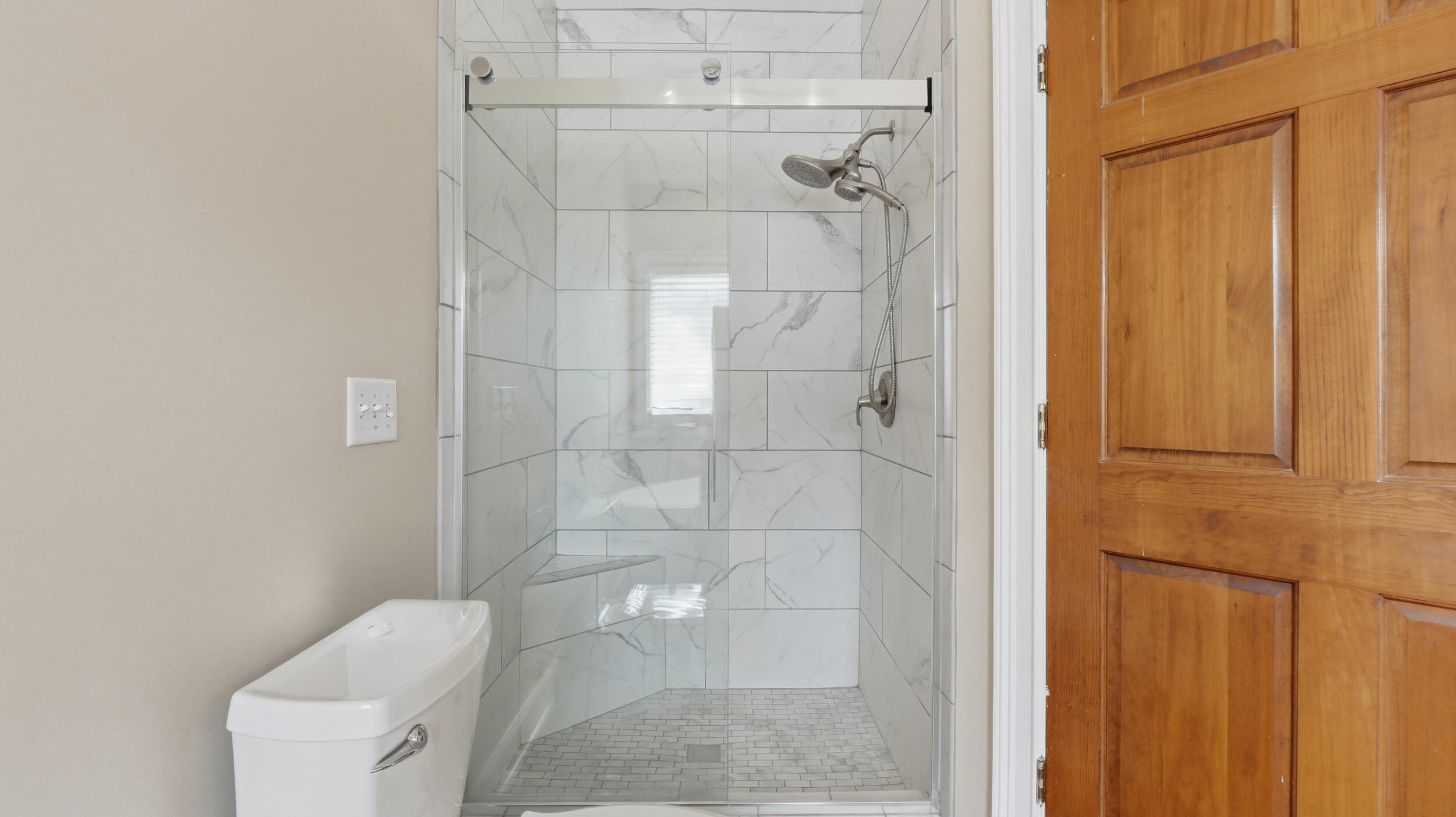 1722 Brookwood Drive NE