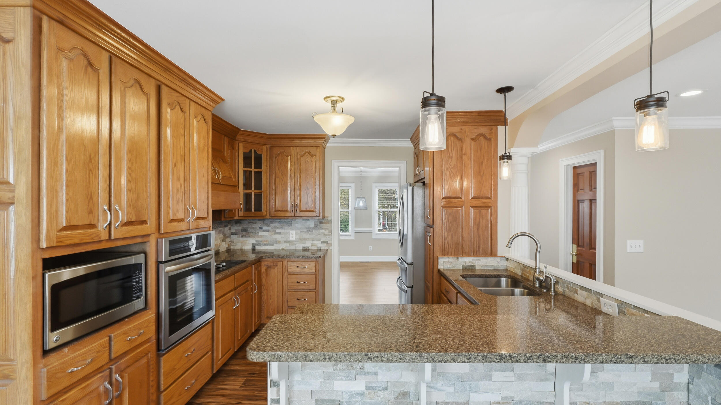 1722 Brookwood Drive NE