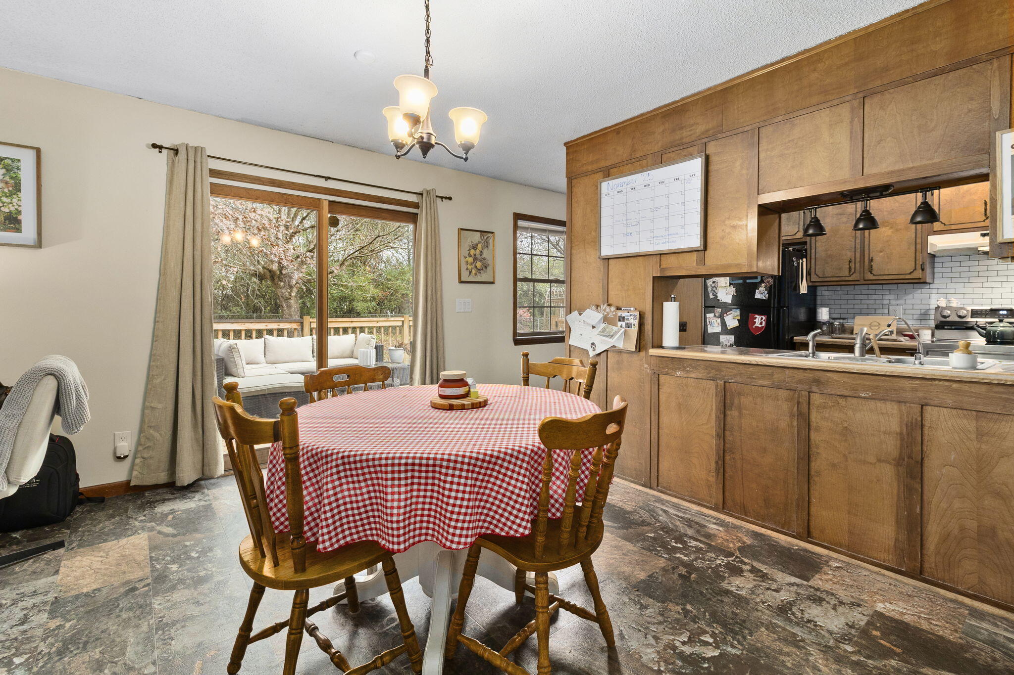 3321 Elder Mountain Road