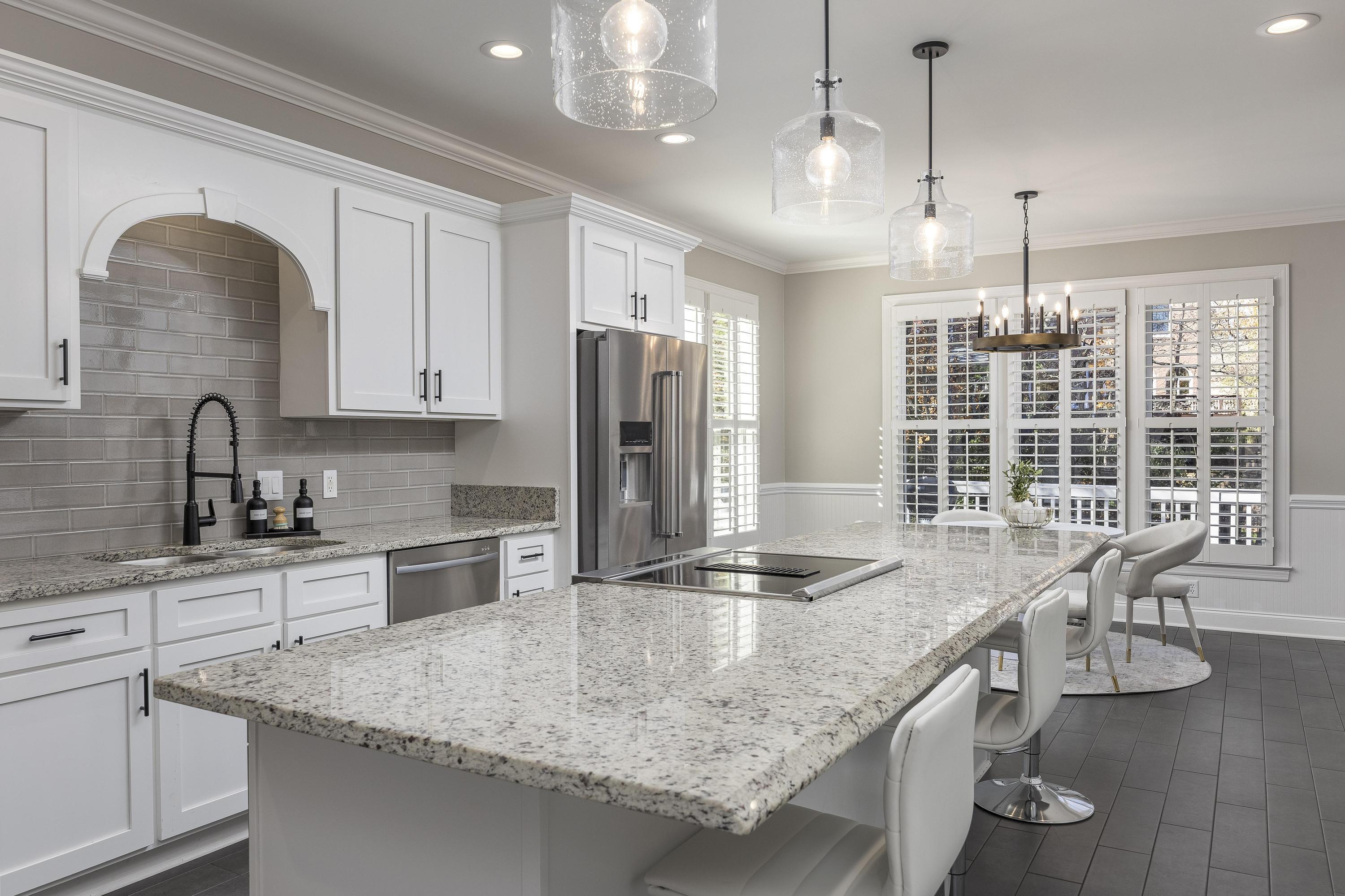 711 Sunset Mountain Drive