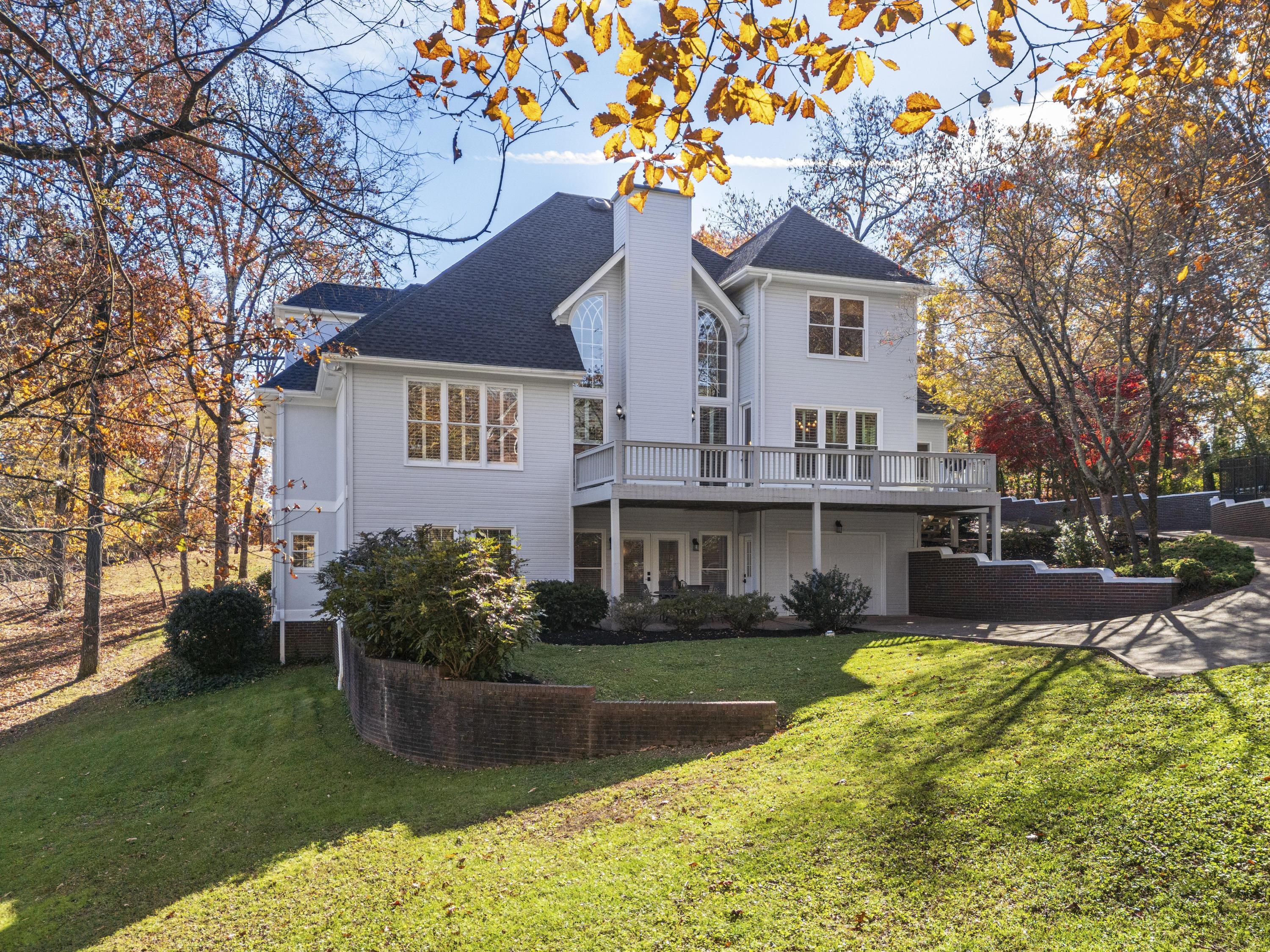 711 Sunset Mountain Drive