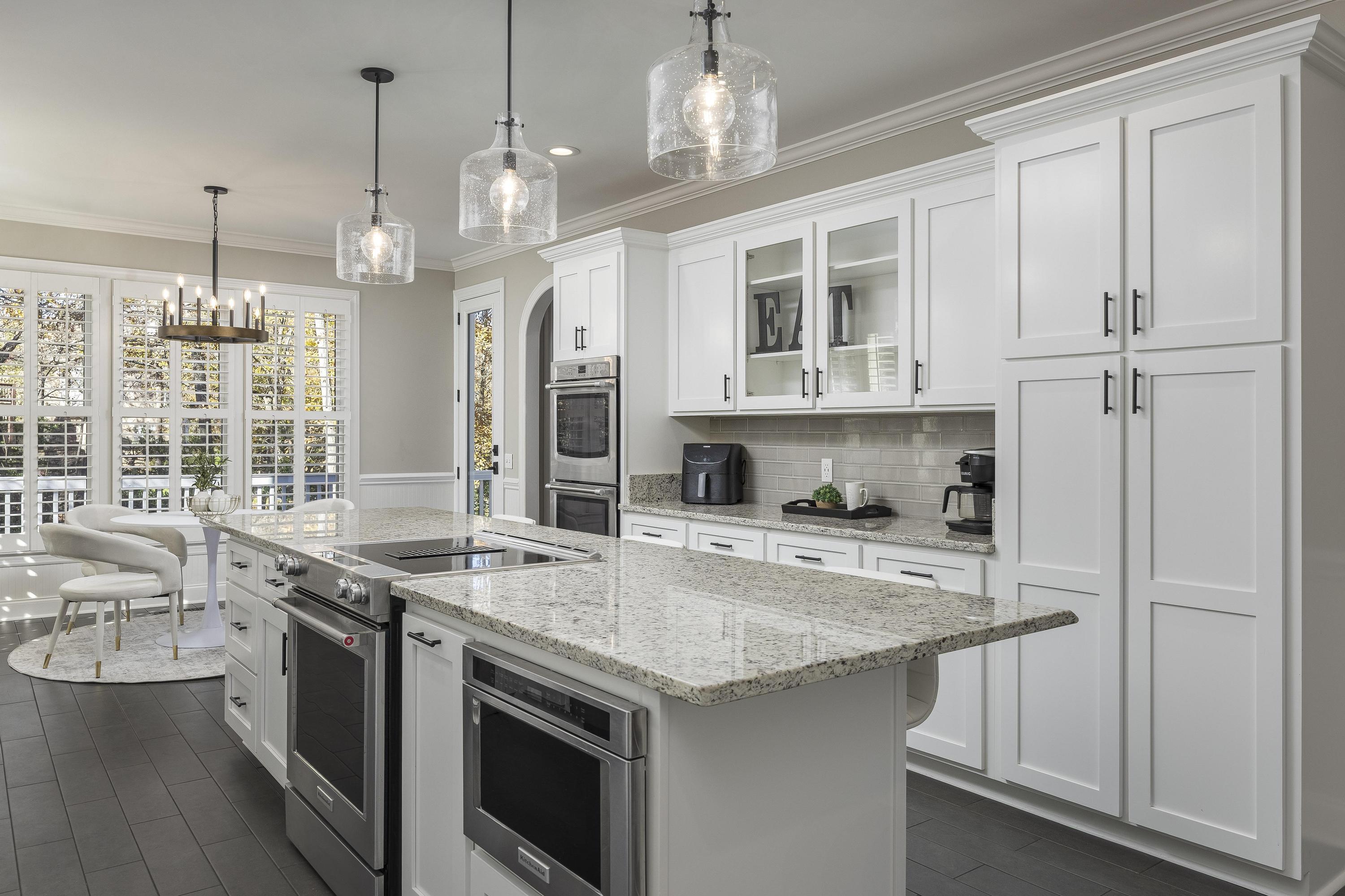 711 Sunset Mountain Drive