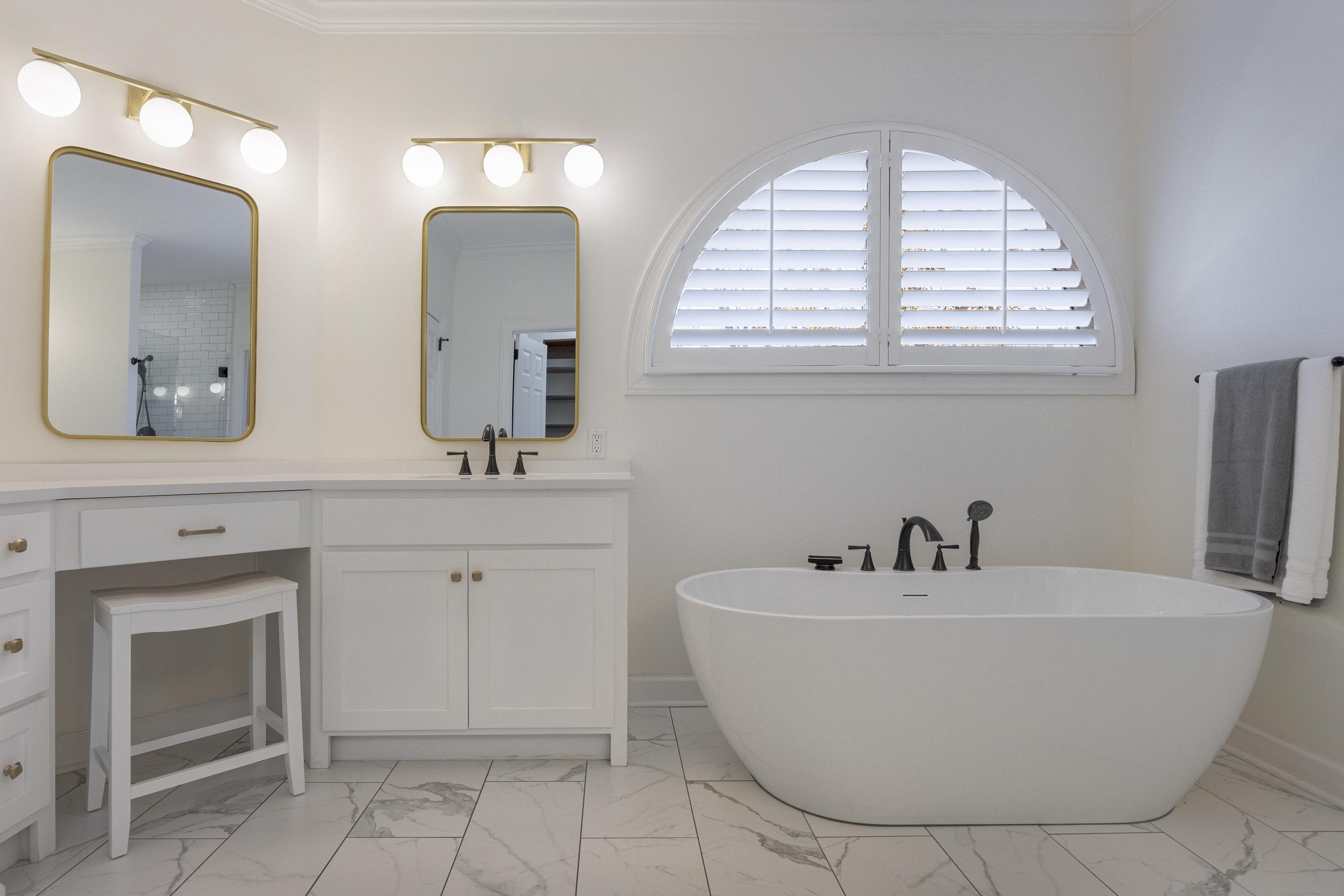 711 Sunset Mountain Drive