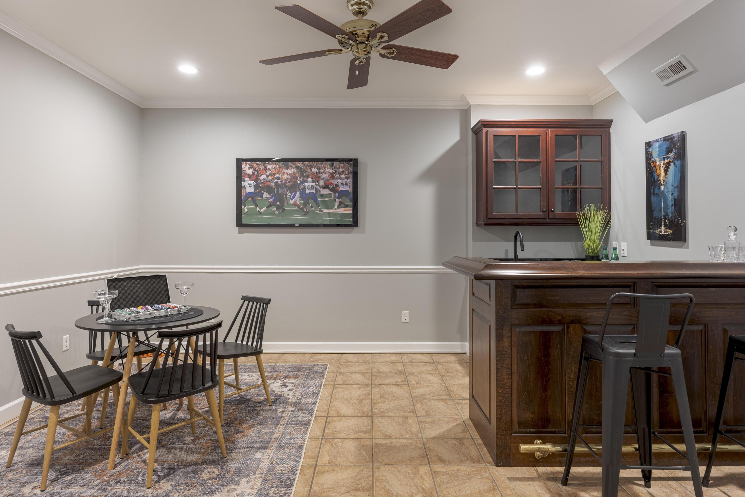 711 Sunset Mountain Drive