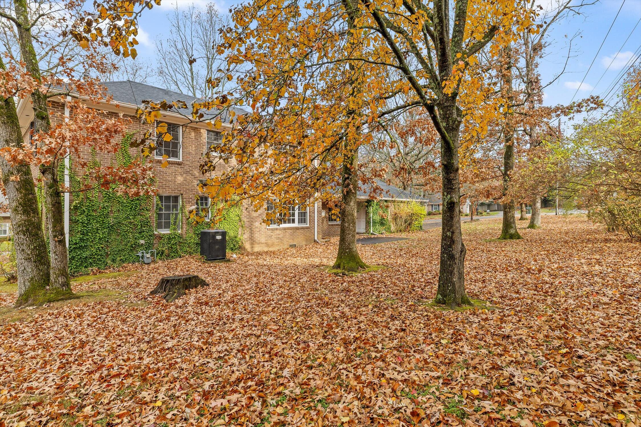 185 Woodcliff Circle