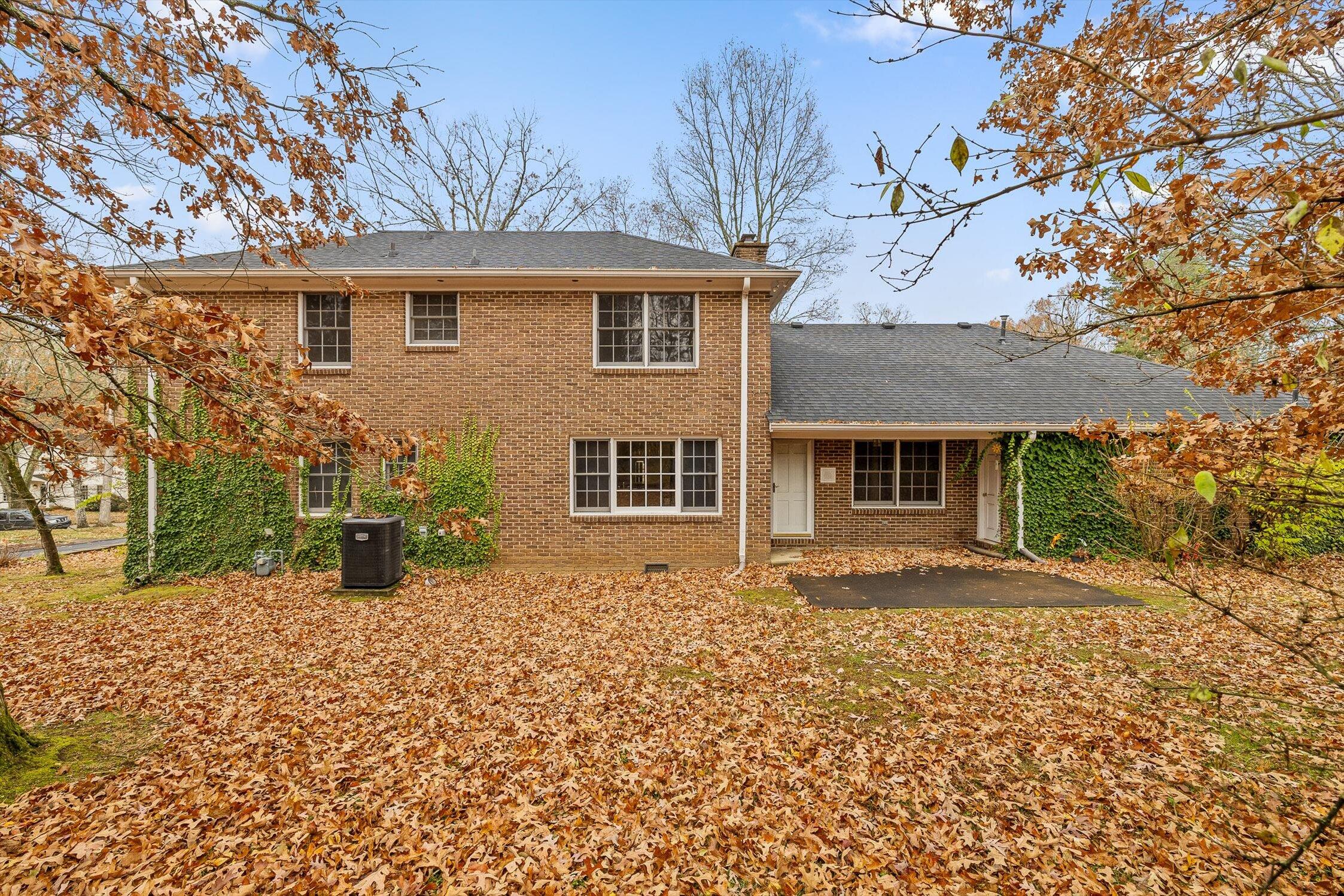 185 Woodcliff Circle