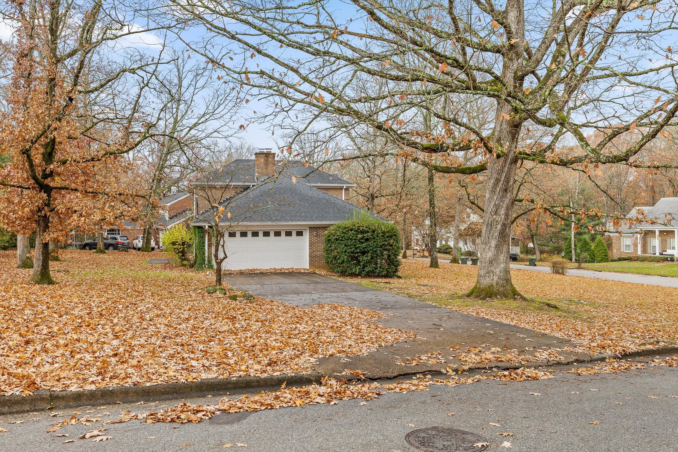 185 Woodcliff Circle