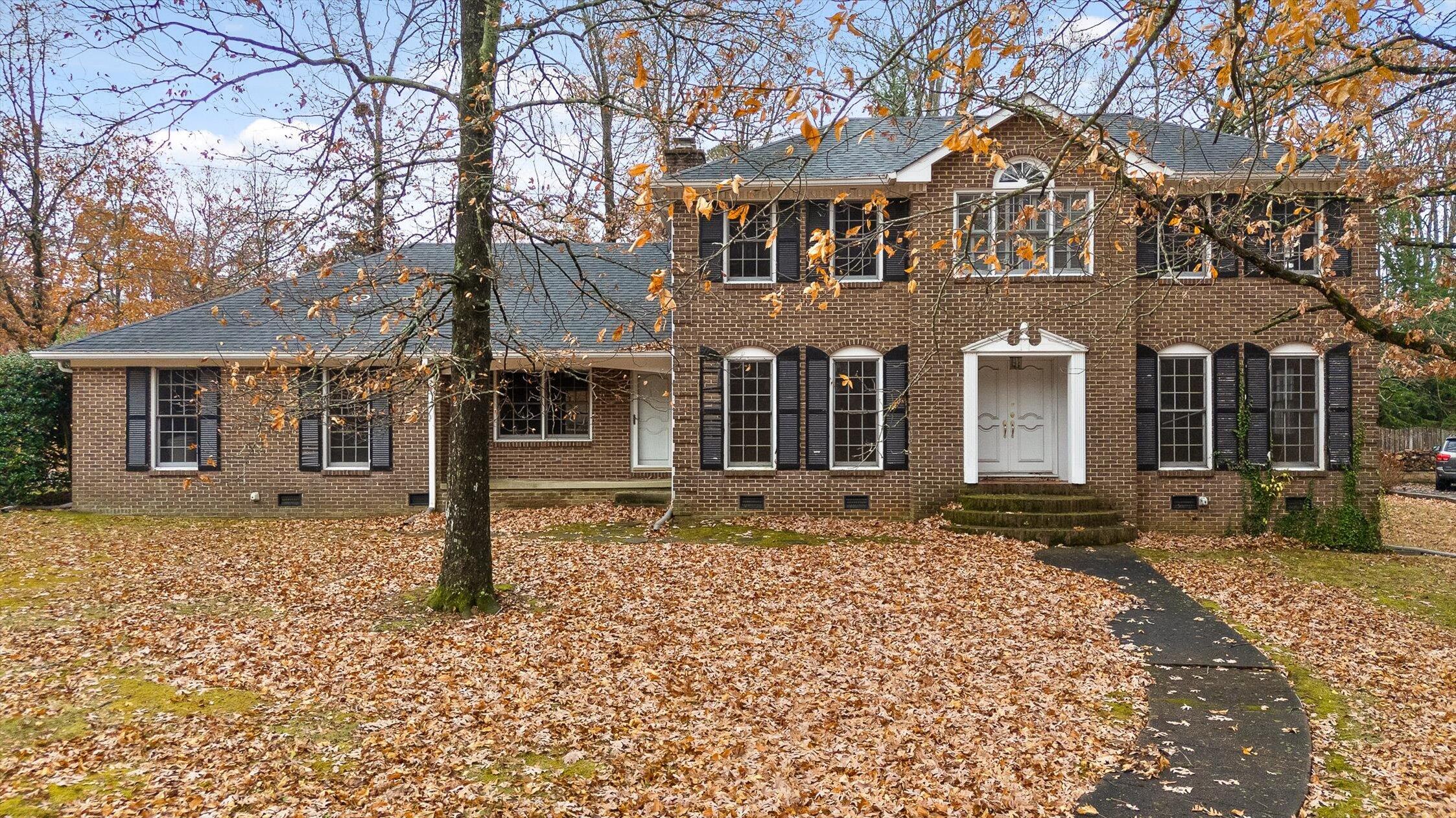 185 Woodcliff Circle