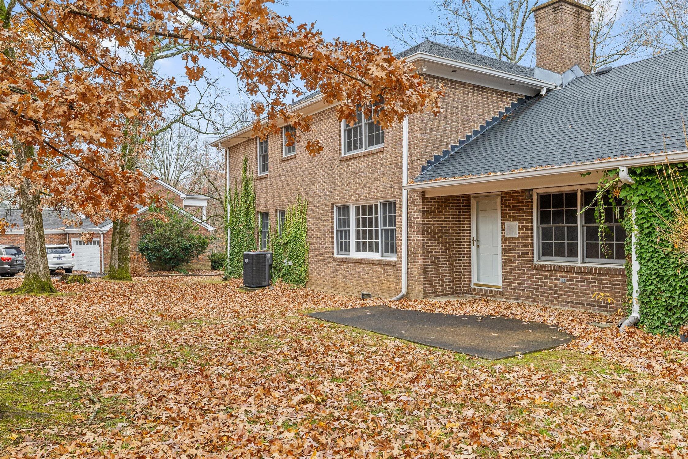 185 Woodcliff Circle