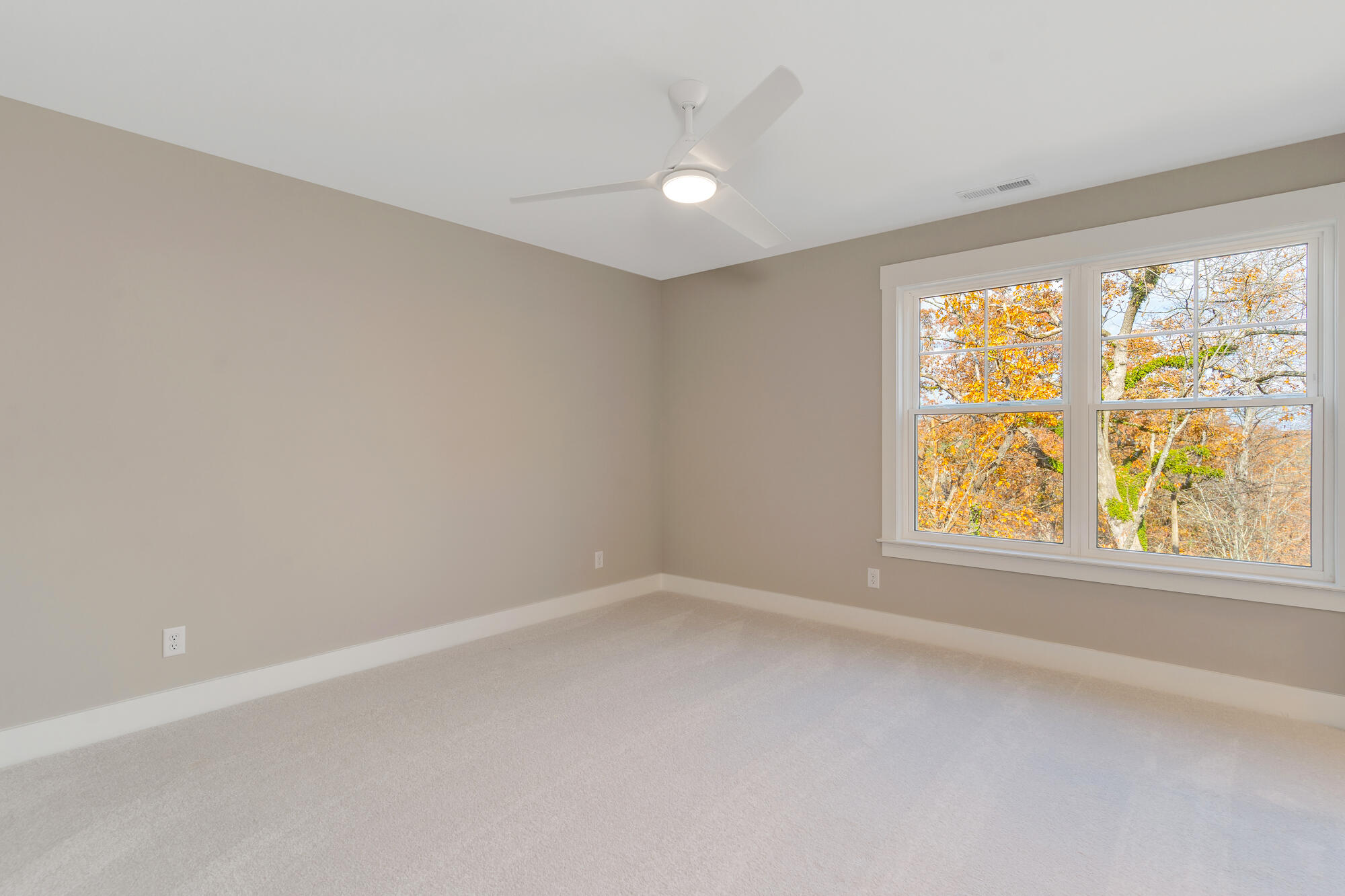 1216 Clermont Drive