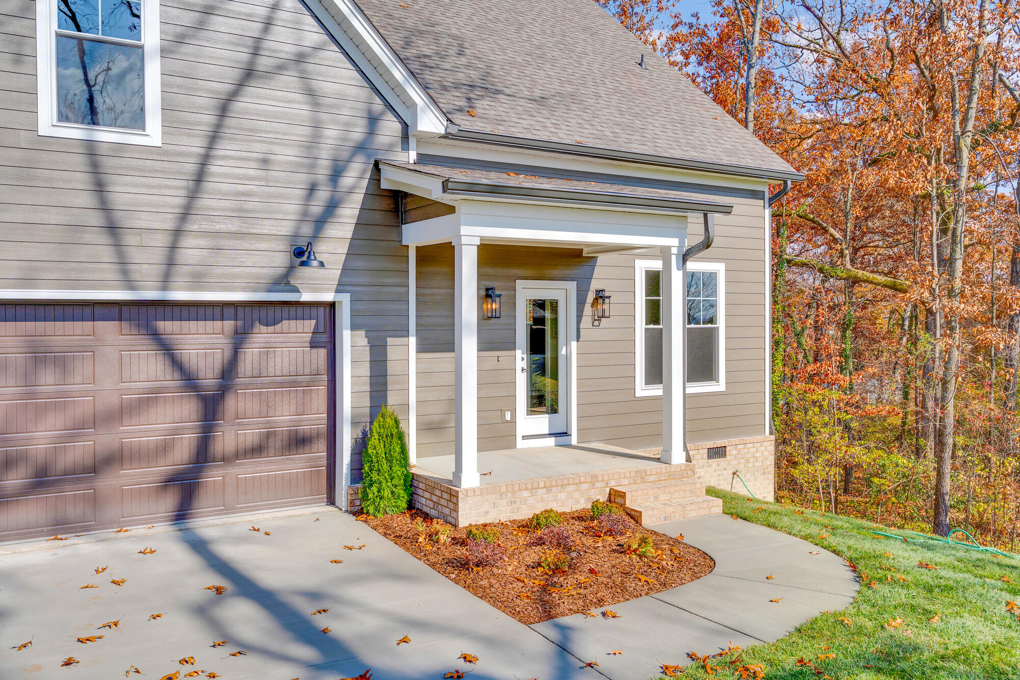 1216 Clermont Drive
