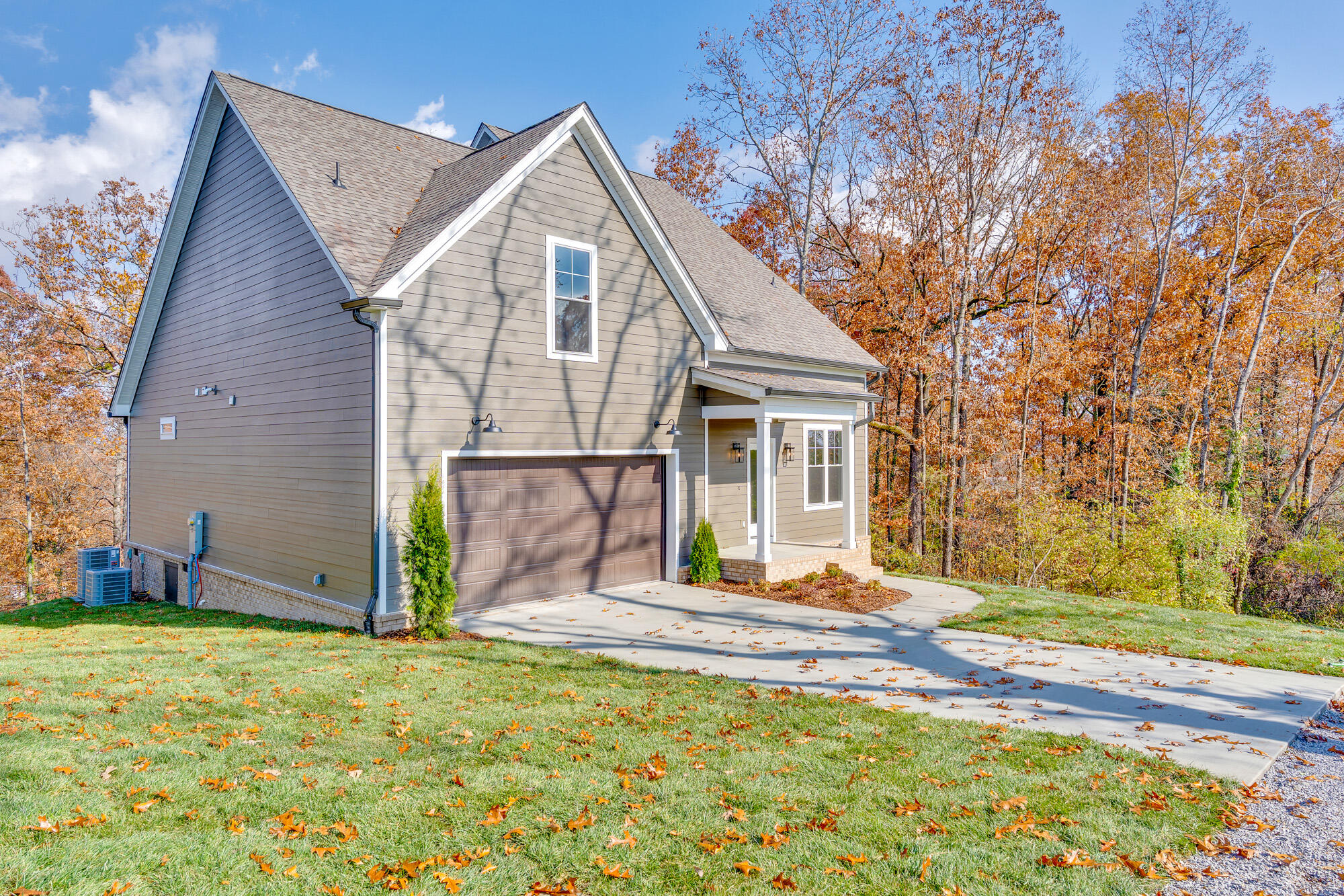 1216 Clermont Drive