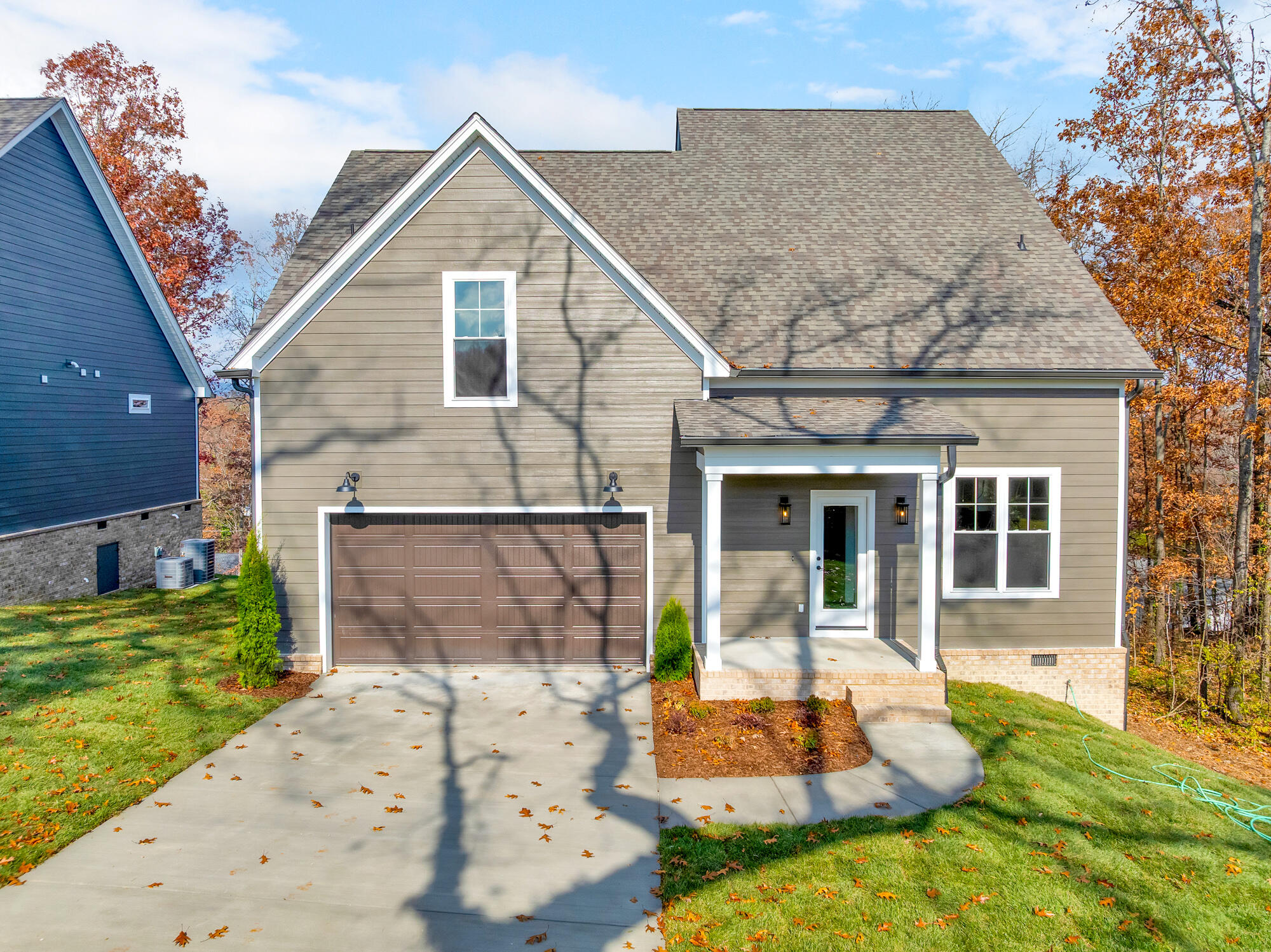 1216 Clermont Drive