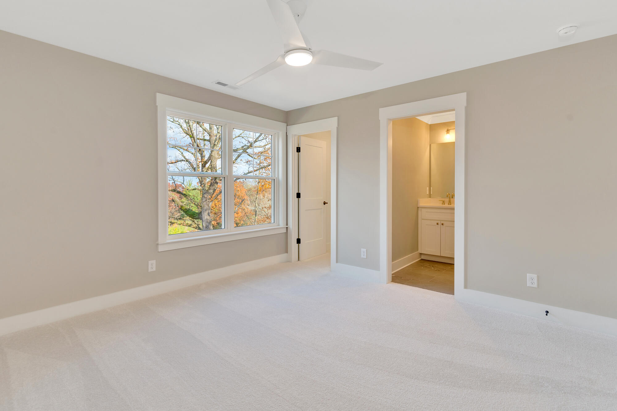 1216 Clermont Drive