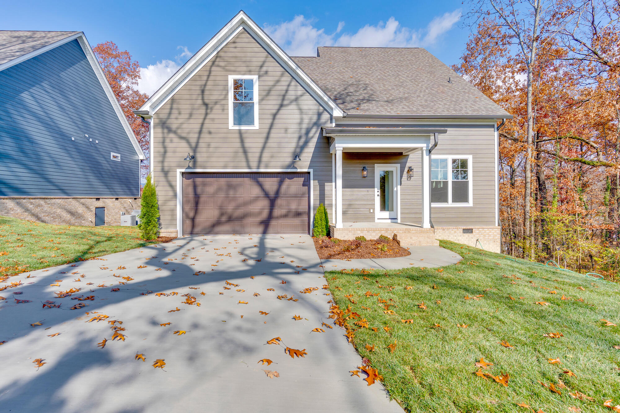 1216 Clermont Drive