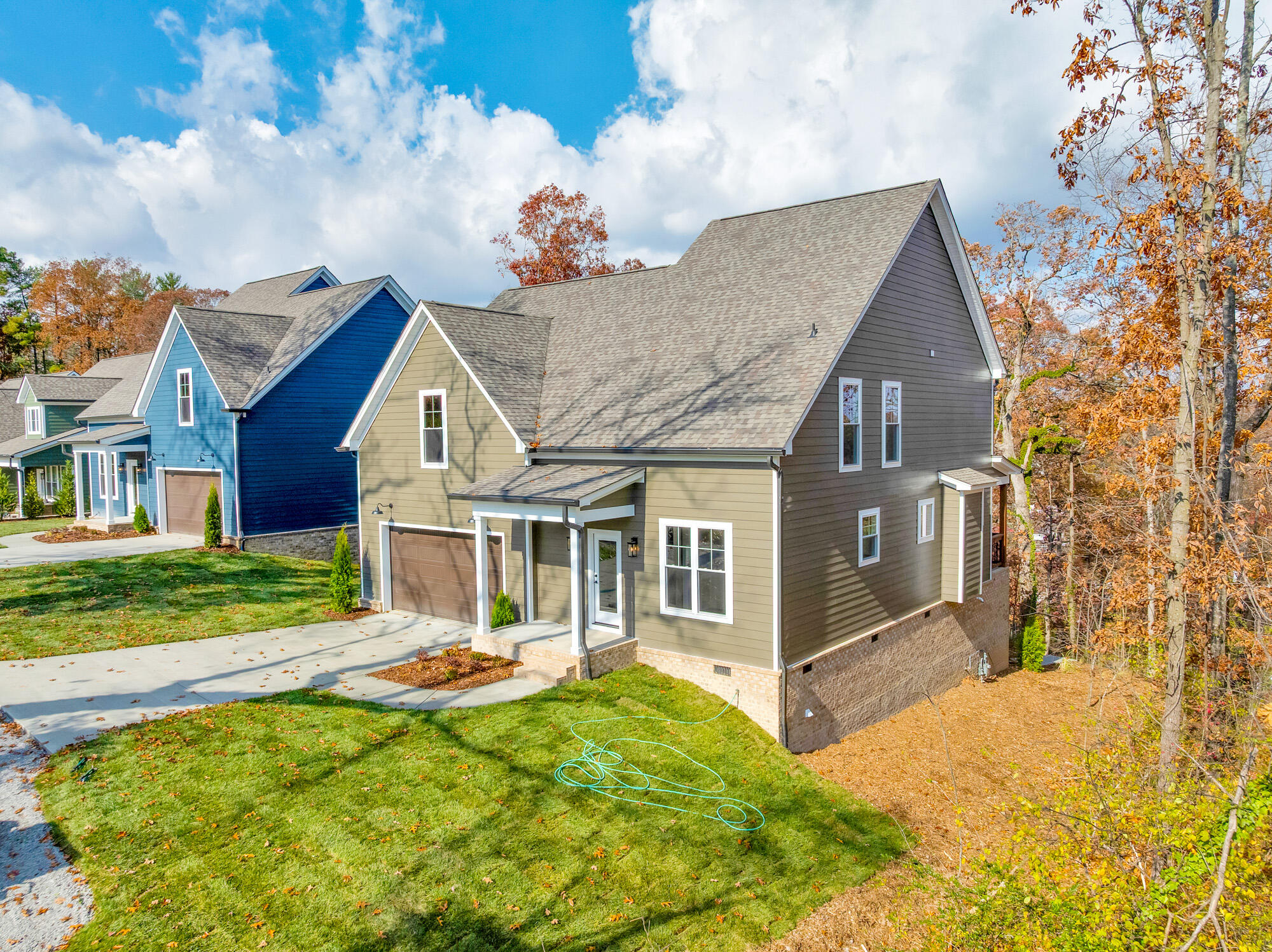 1216 Clermont Drive