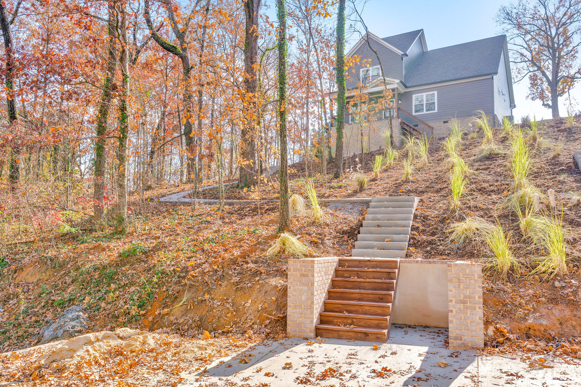 1216 Clermont Drive