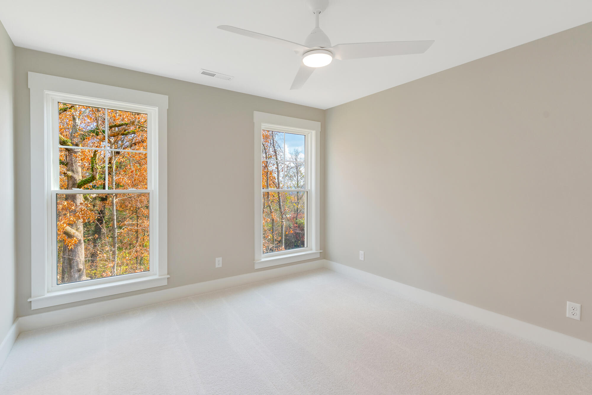1216 Clermont Drive