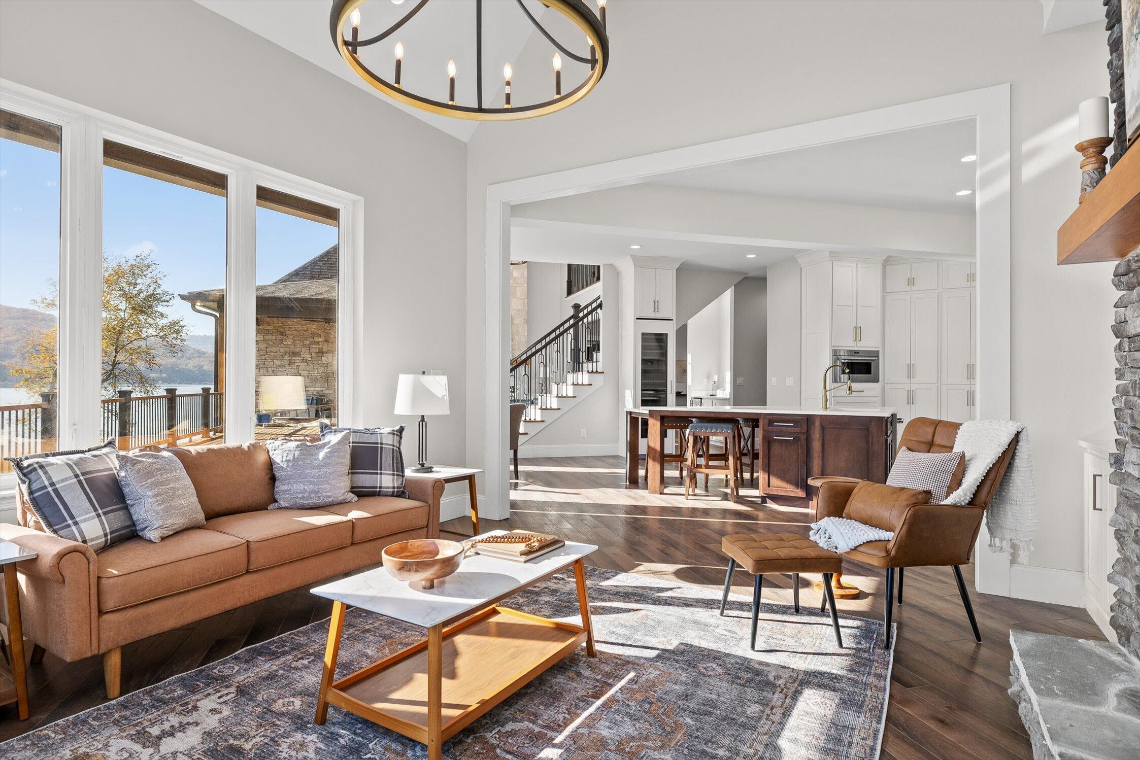 340 Edgewater Way