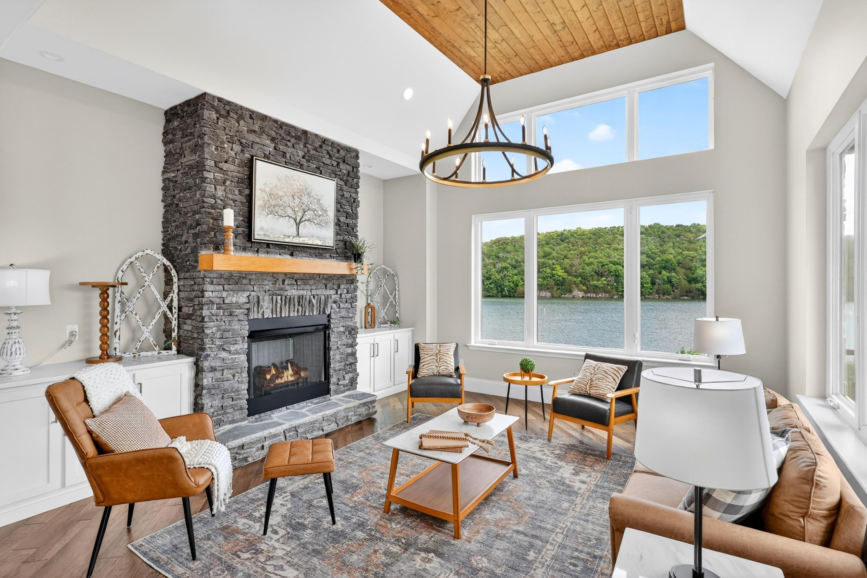340 Edgewater Way