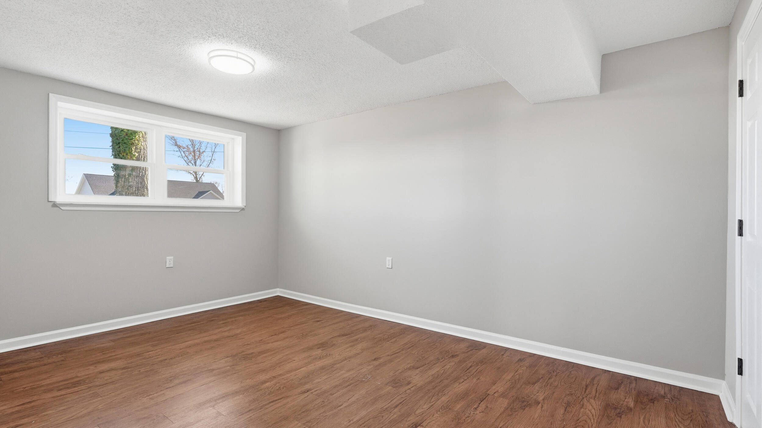 4011 Shady Oak Drive