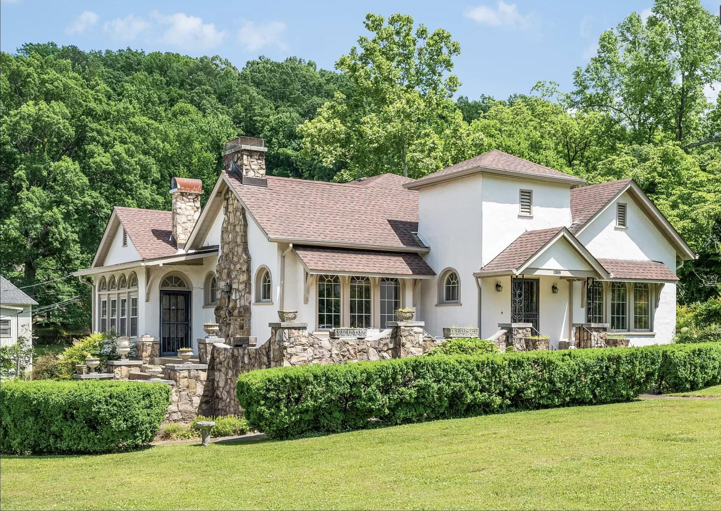 4102 Saint Elmo Avenue