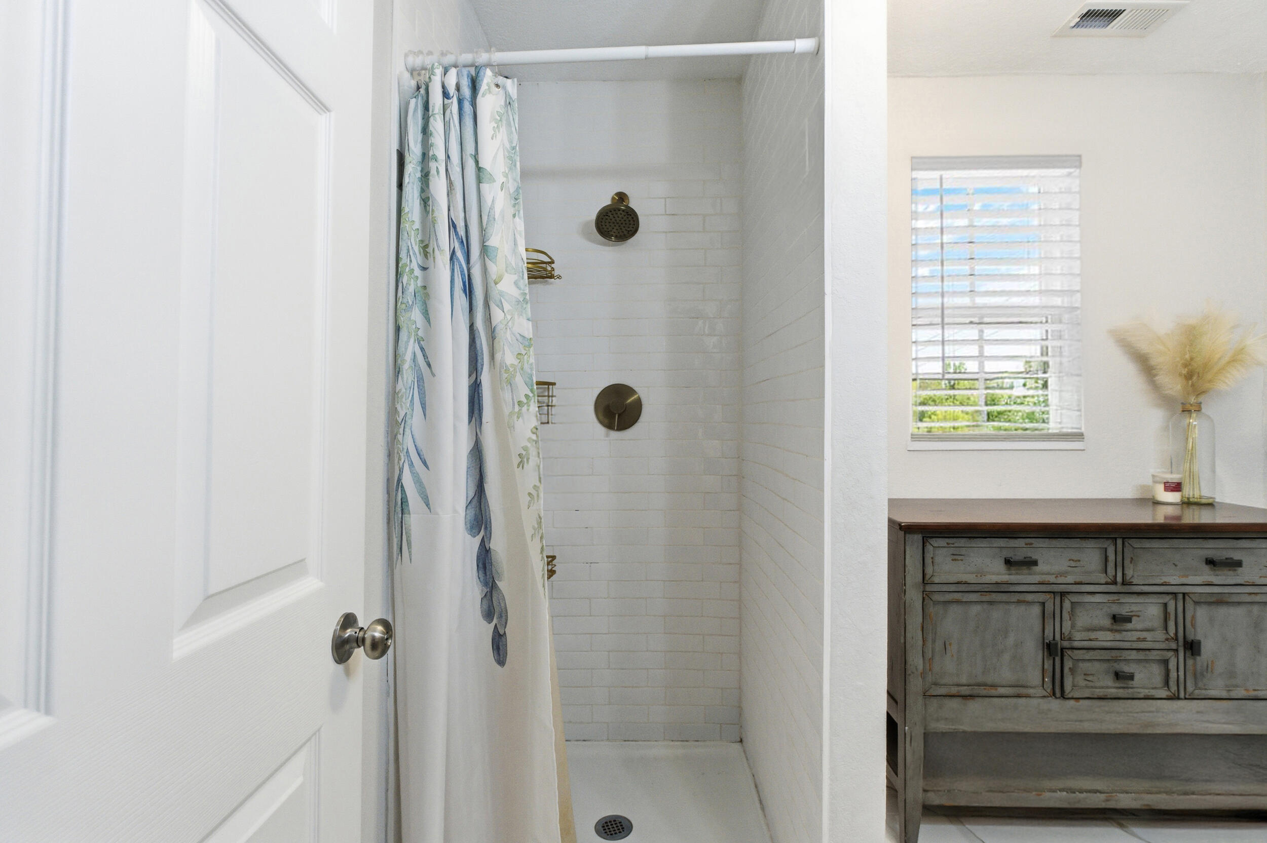 4712 Strawberry Plains Pike