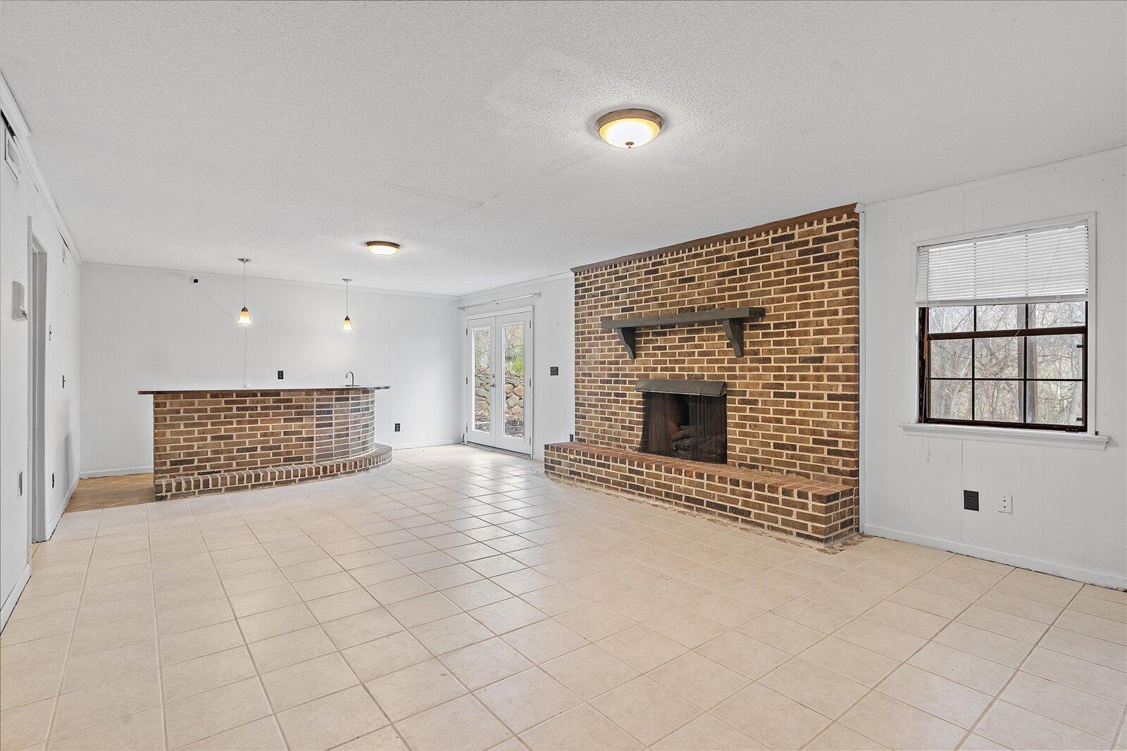 1619 Starboard Drive