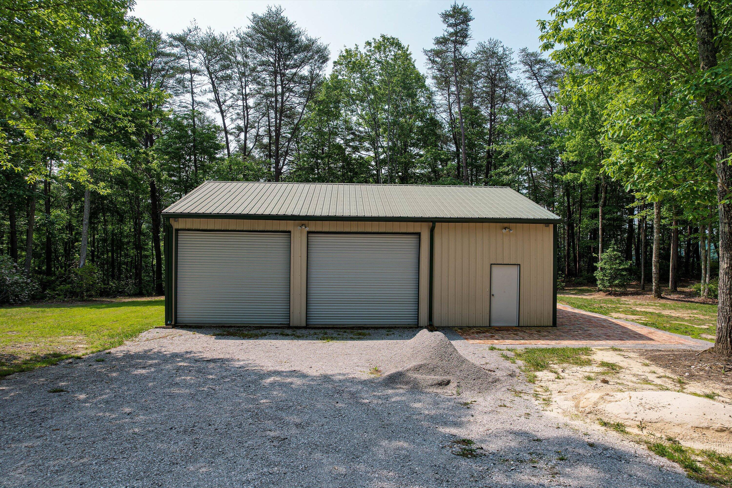 110 Falls Lane