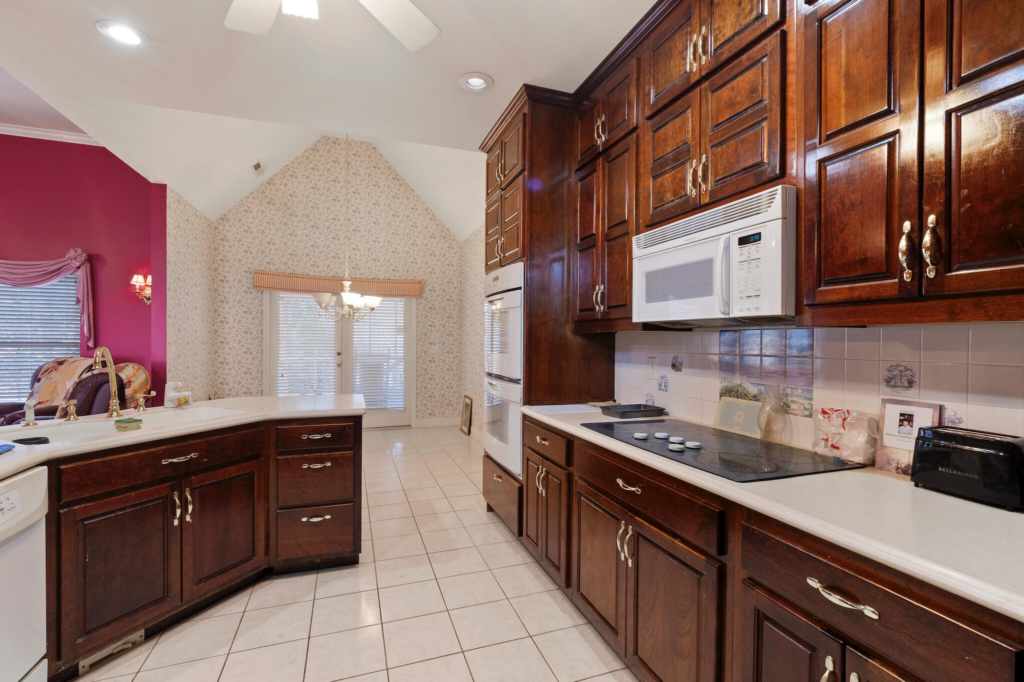 10241 Wagon Wheel Trail