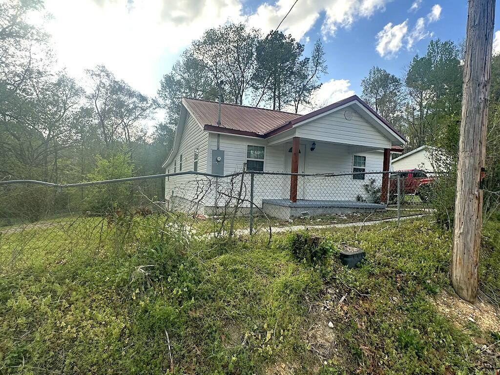 206 Glenn Street, LaFayette