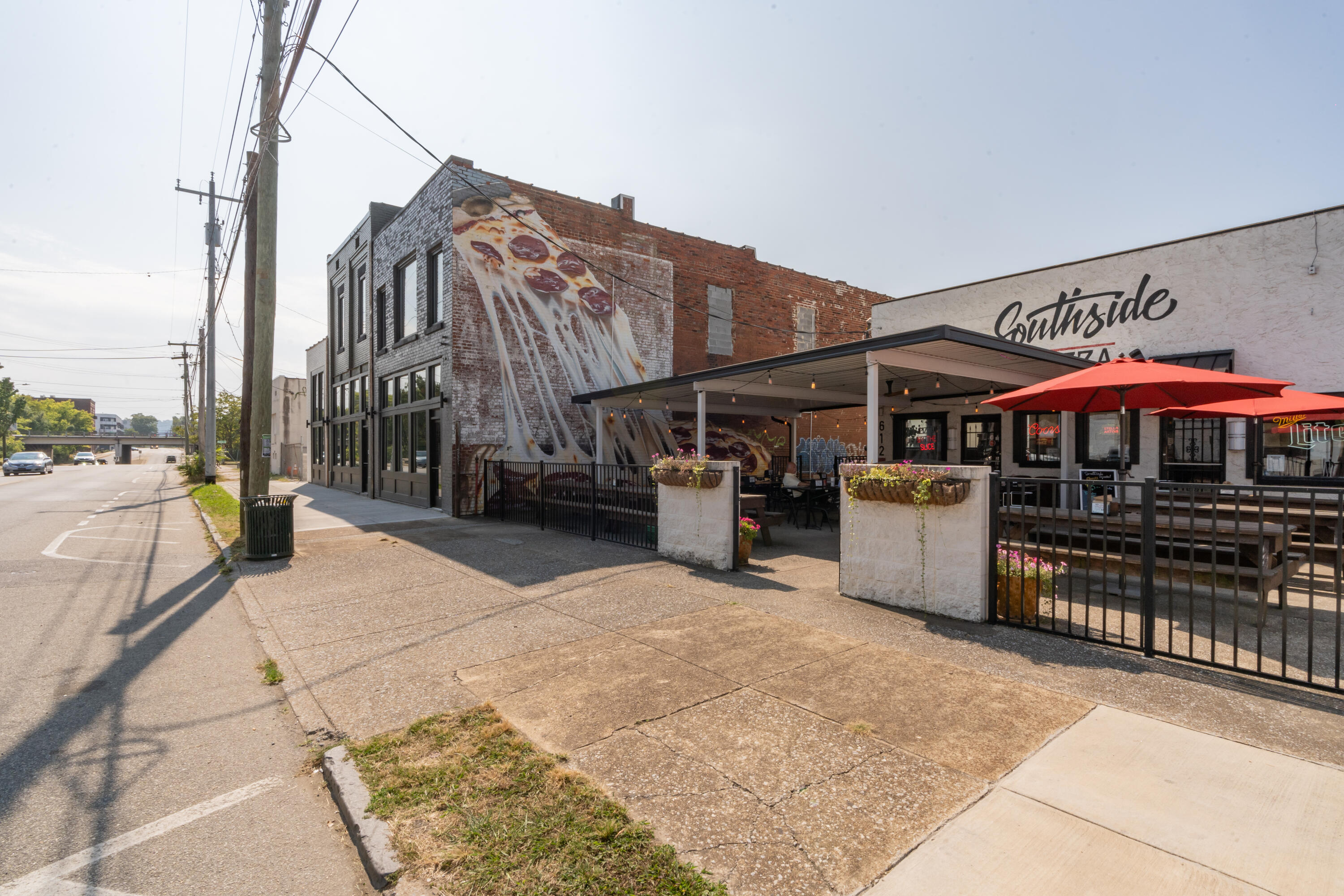 614 E Main Street, 205