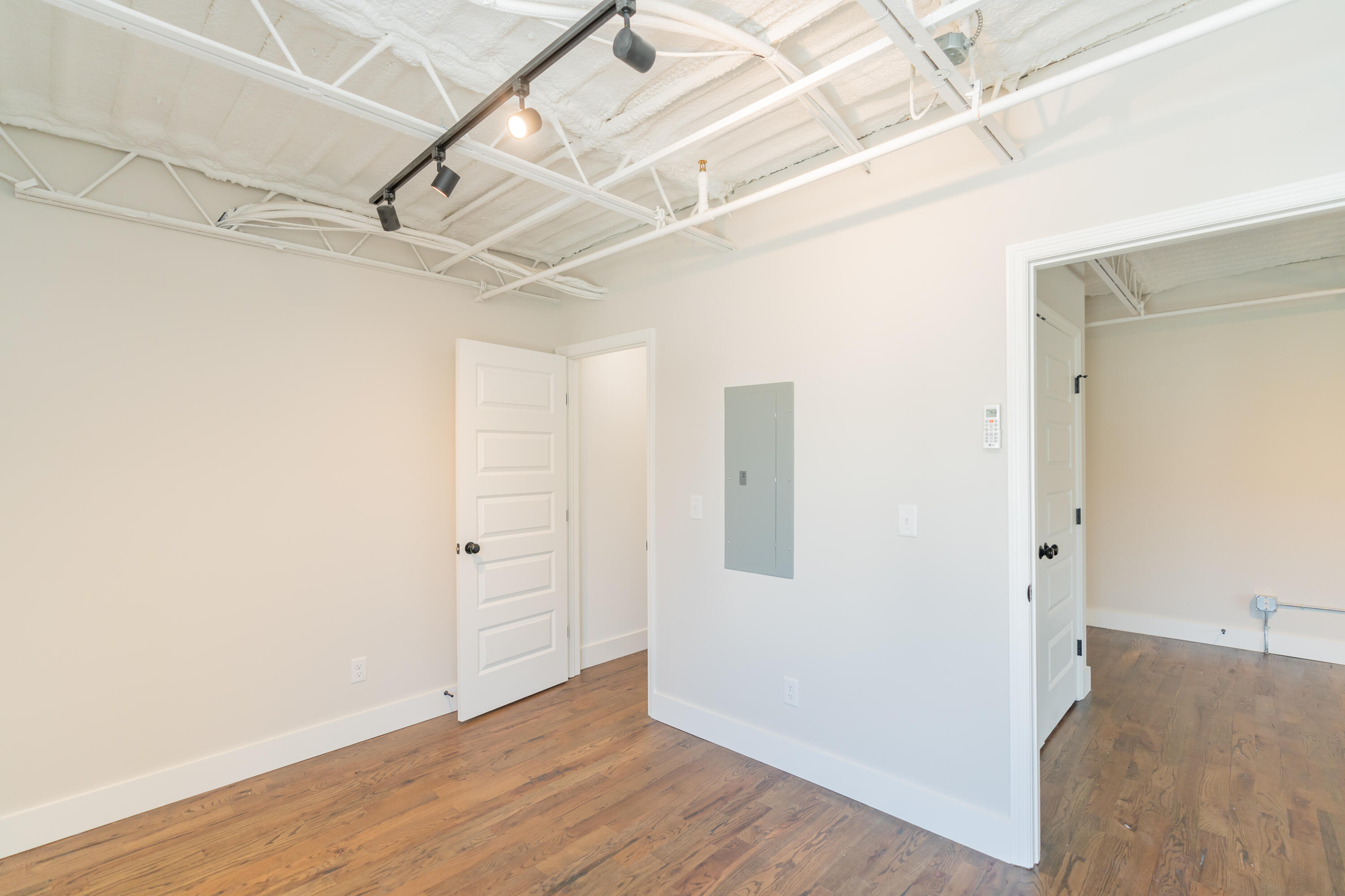 614 E Main Street, 205