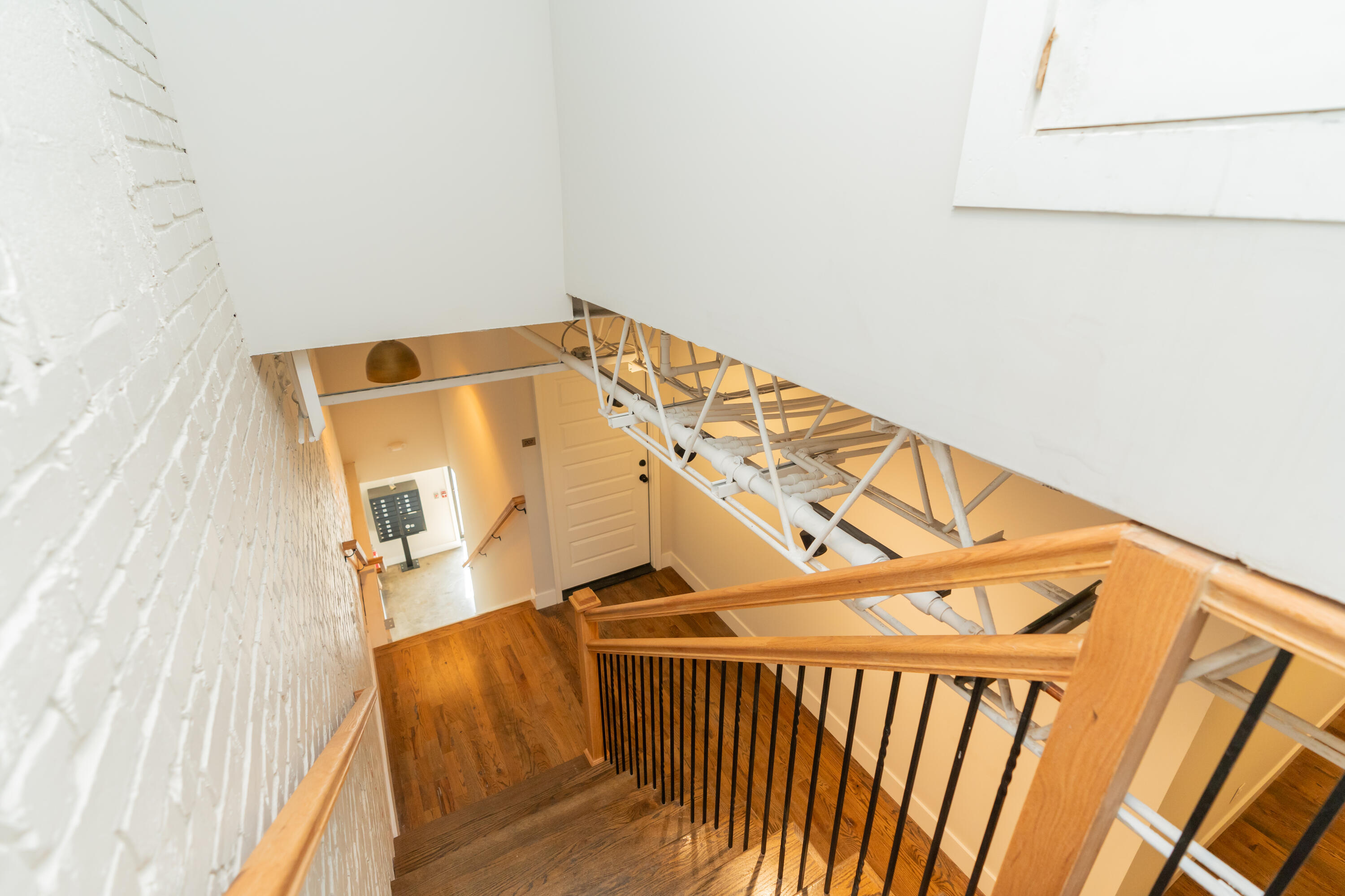 614 E Main Street, 205