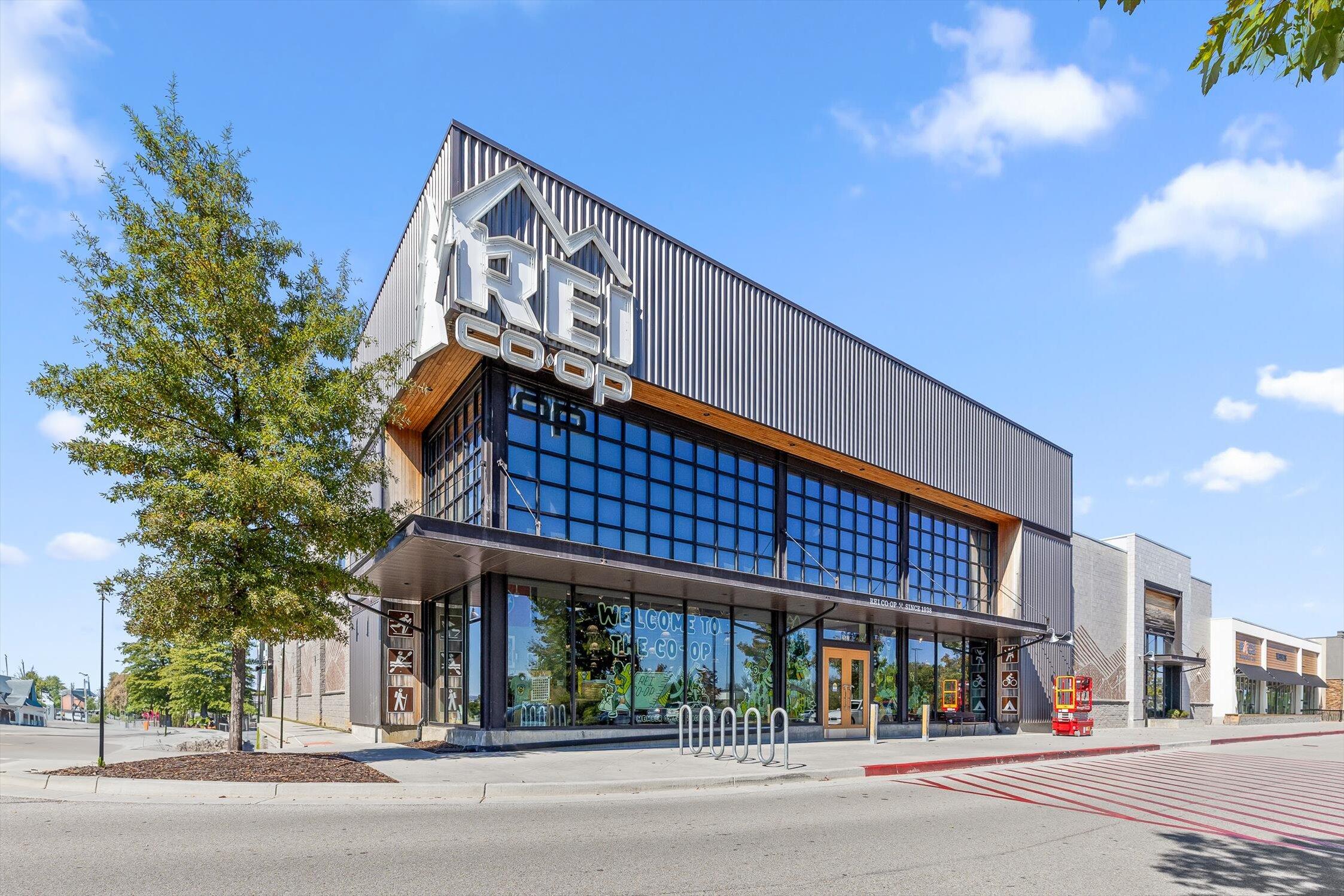 7706 Ashley Oaks Drive