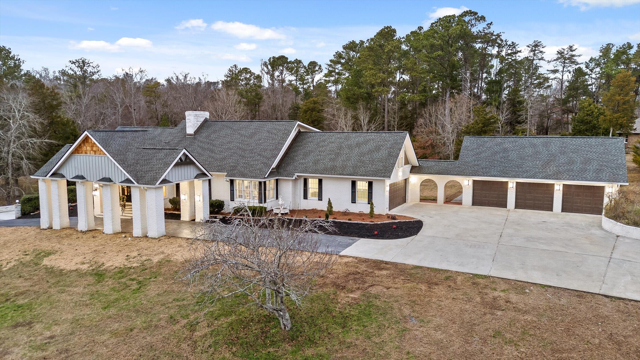 3176 Chestnut Circle NW