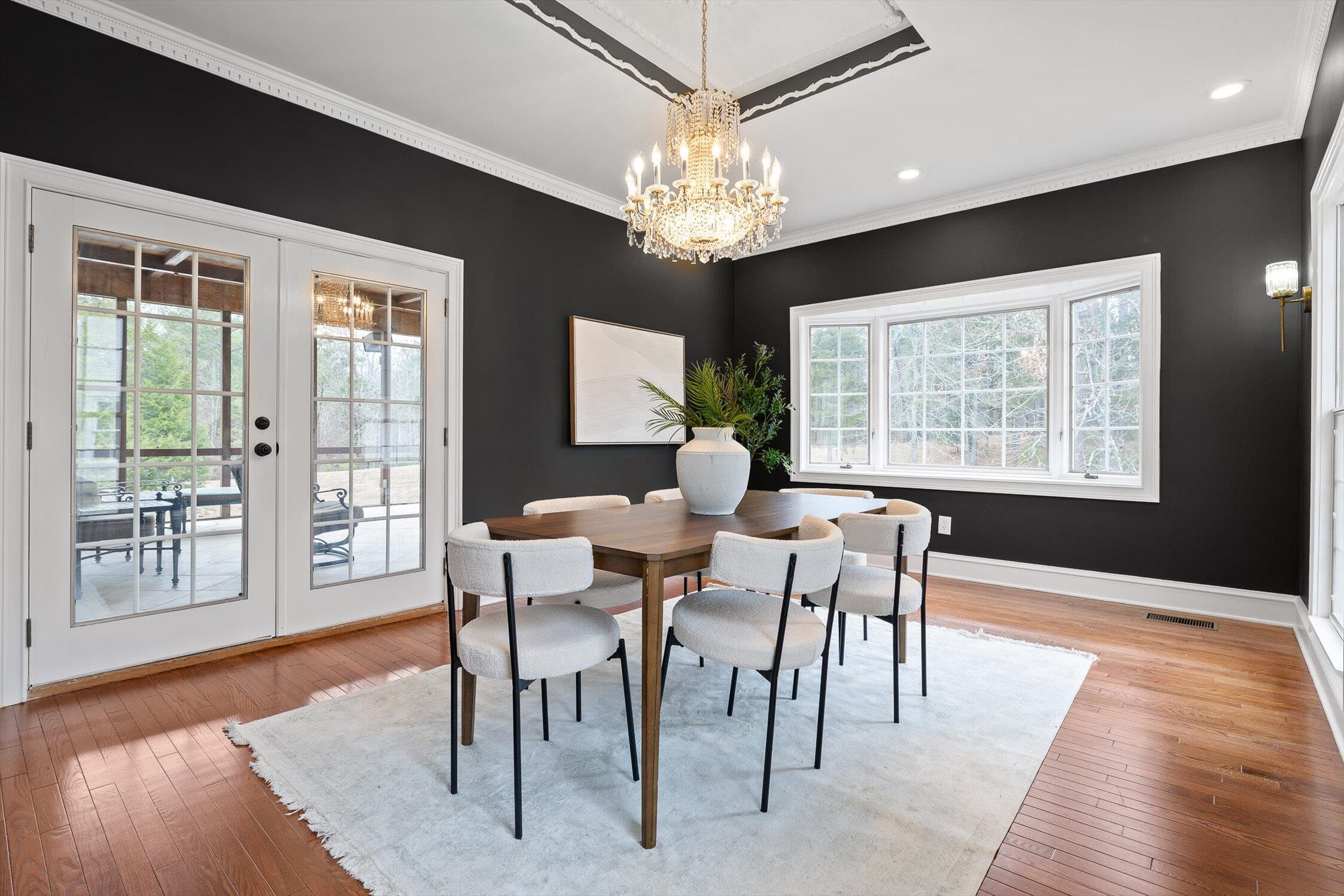 3176 Chestnut Circle NW