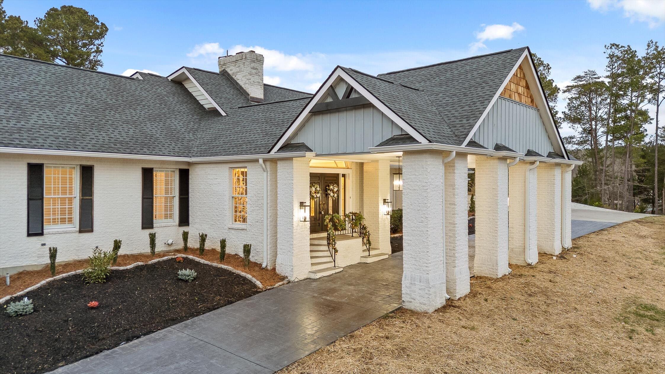 3176 Chestnut Circle NW