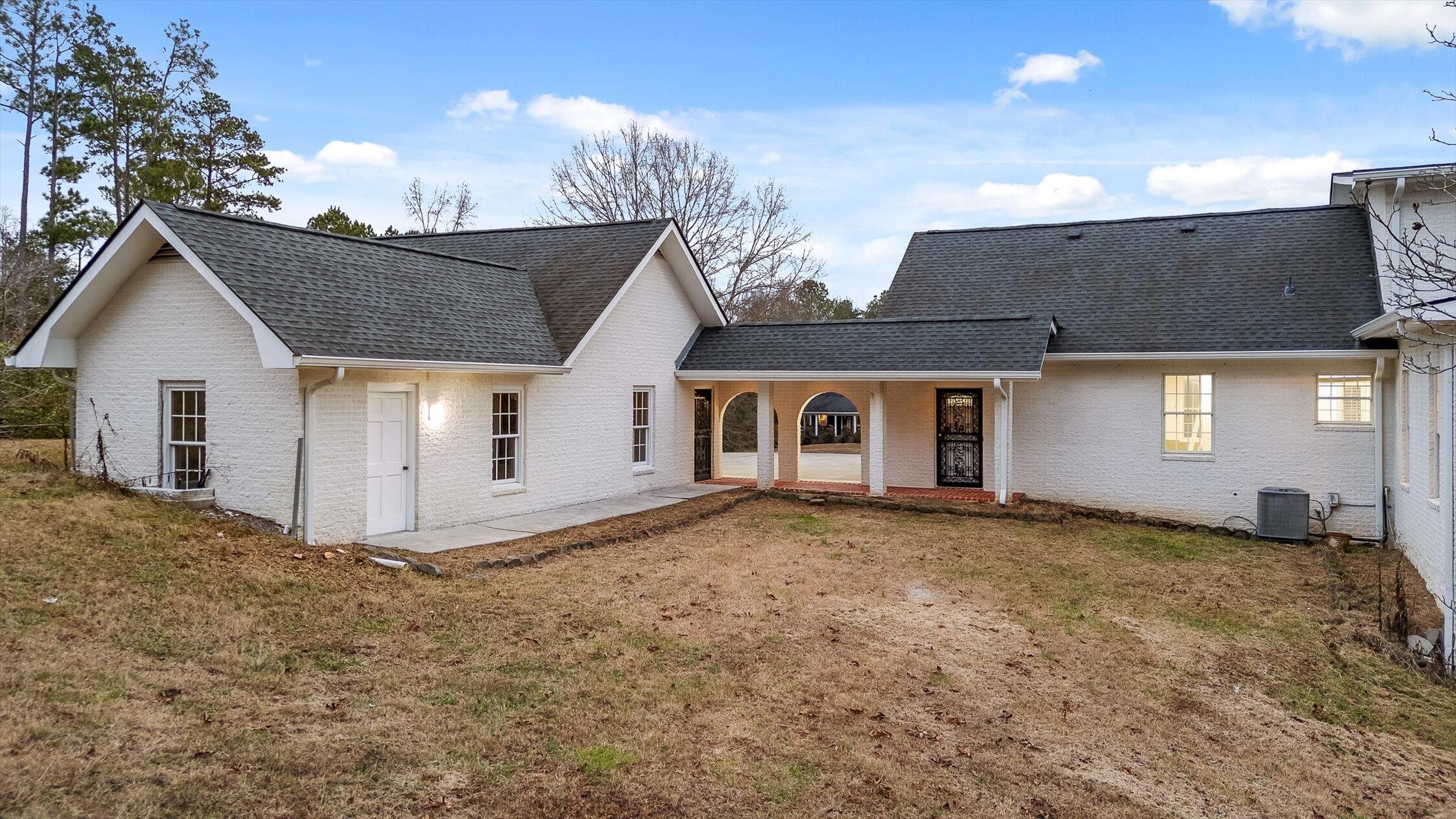 3176 Chestnut Circle NW