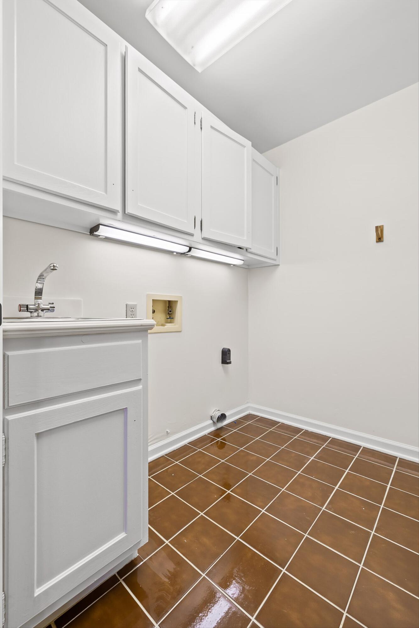 3176 Chestnut Circle NW