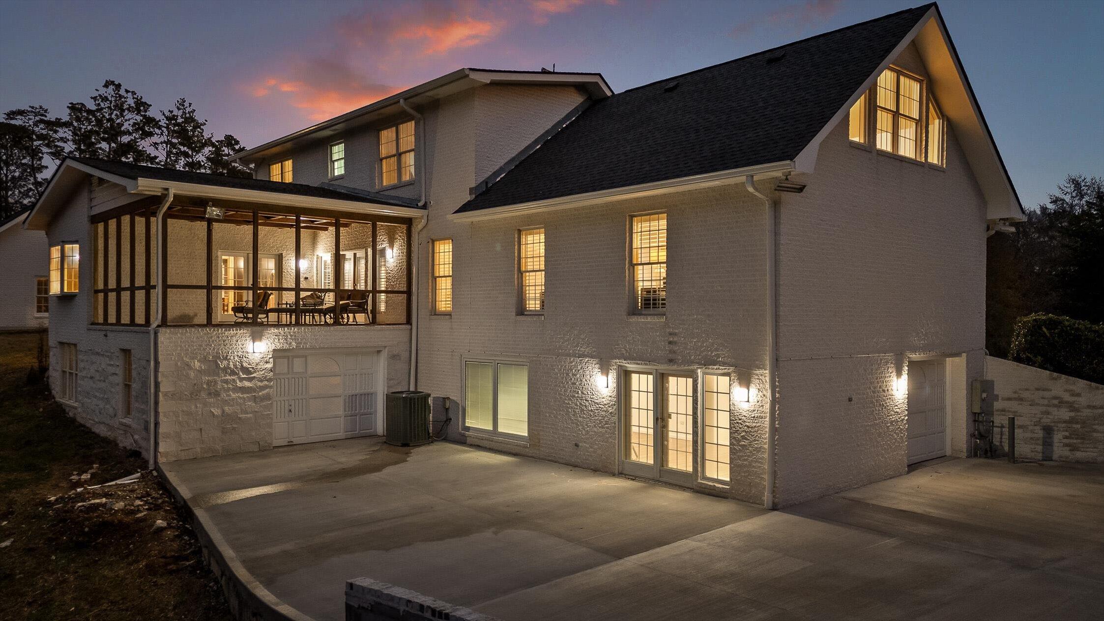 3176 Chestnut Circle NW