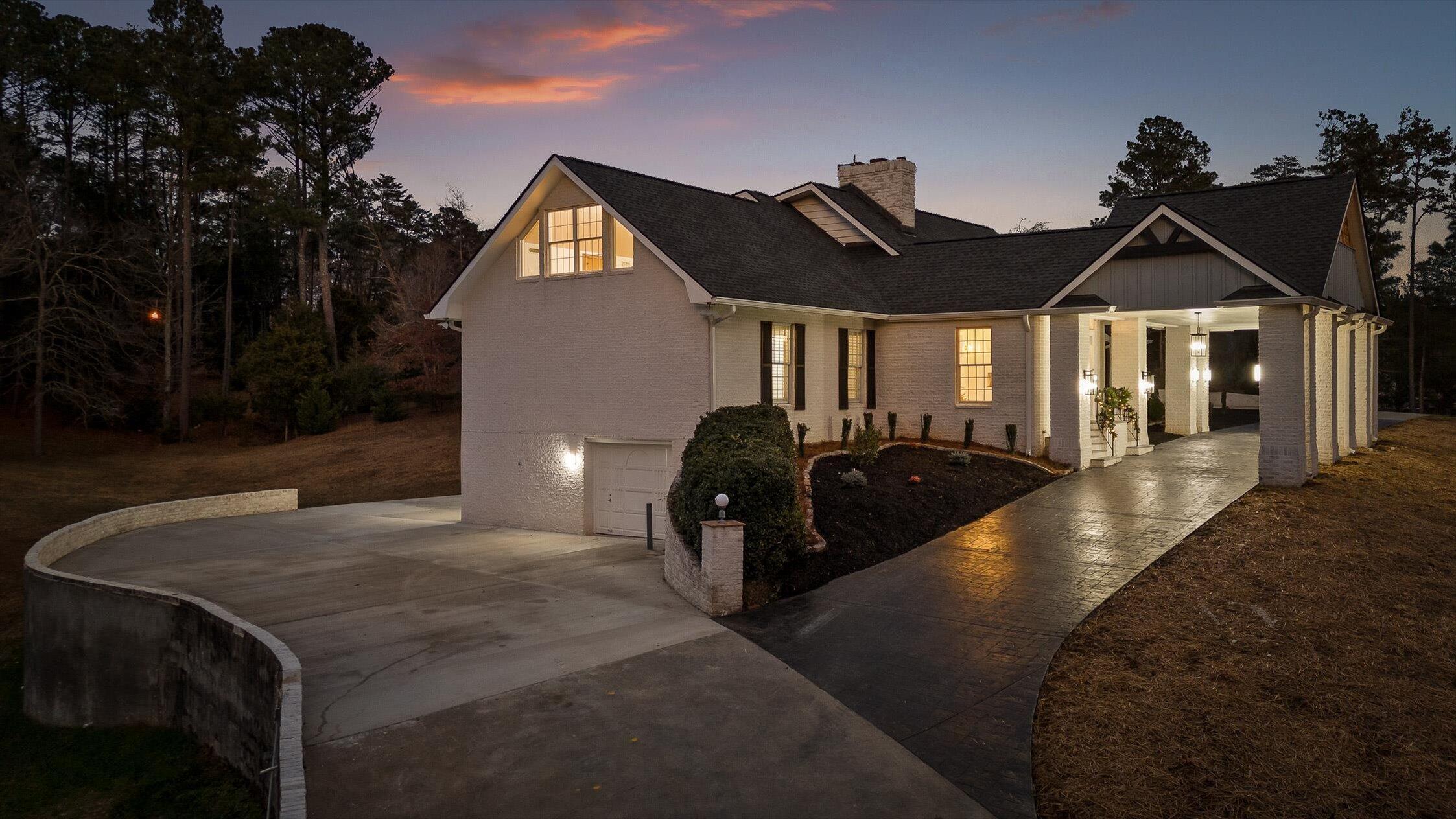 3176 Chestnut Circle NW