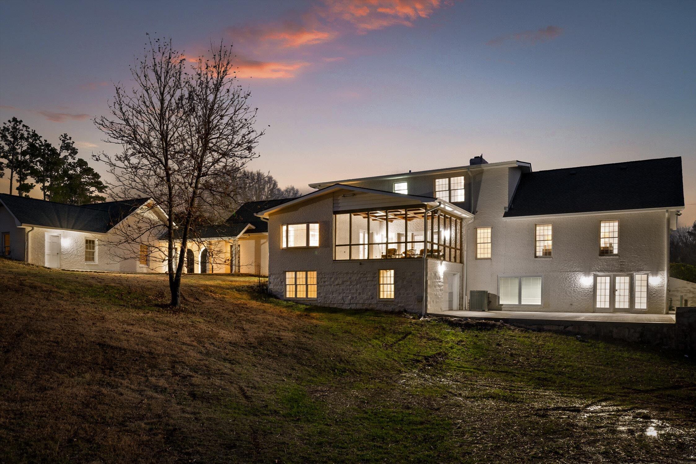 3176 Chestnut Circle NW