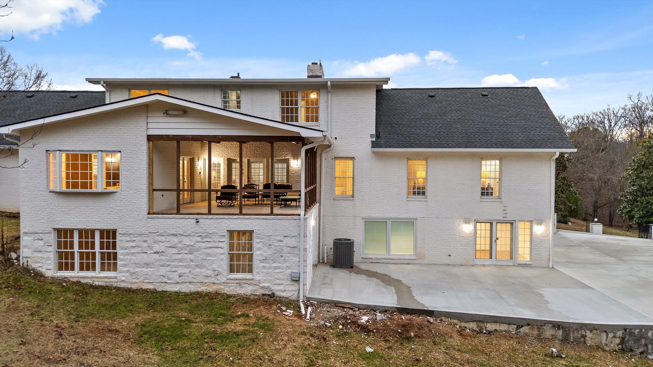 3176 Chestnut Circle NW