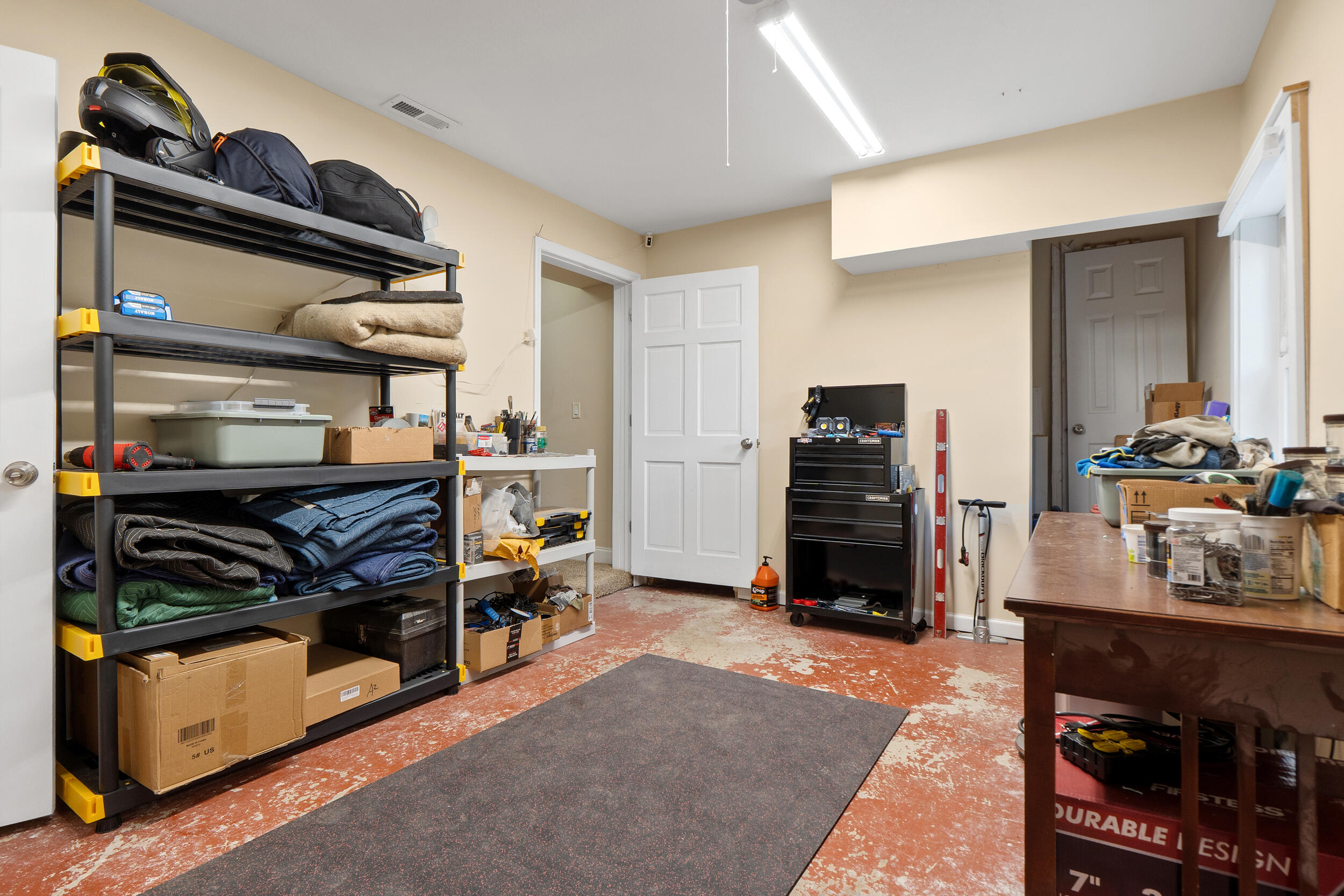 1826 Auburndale Avenue