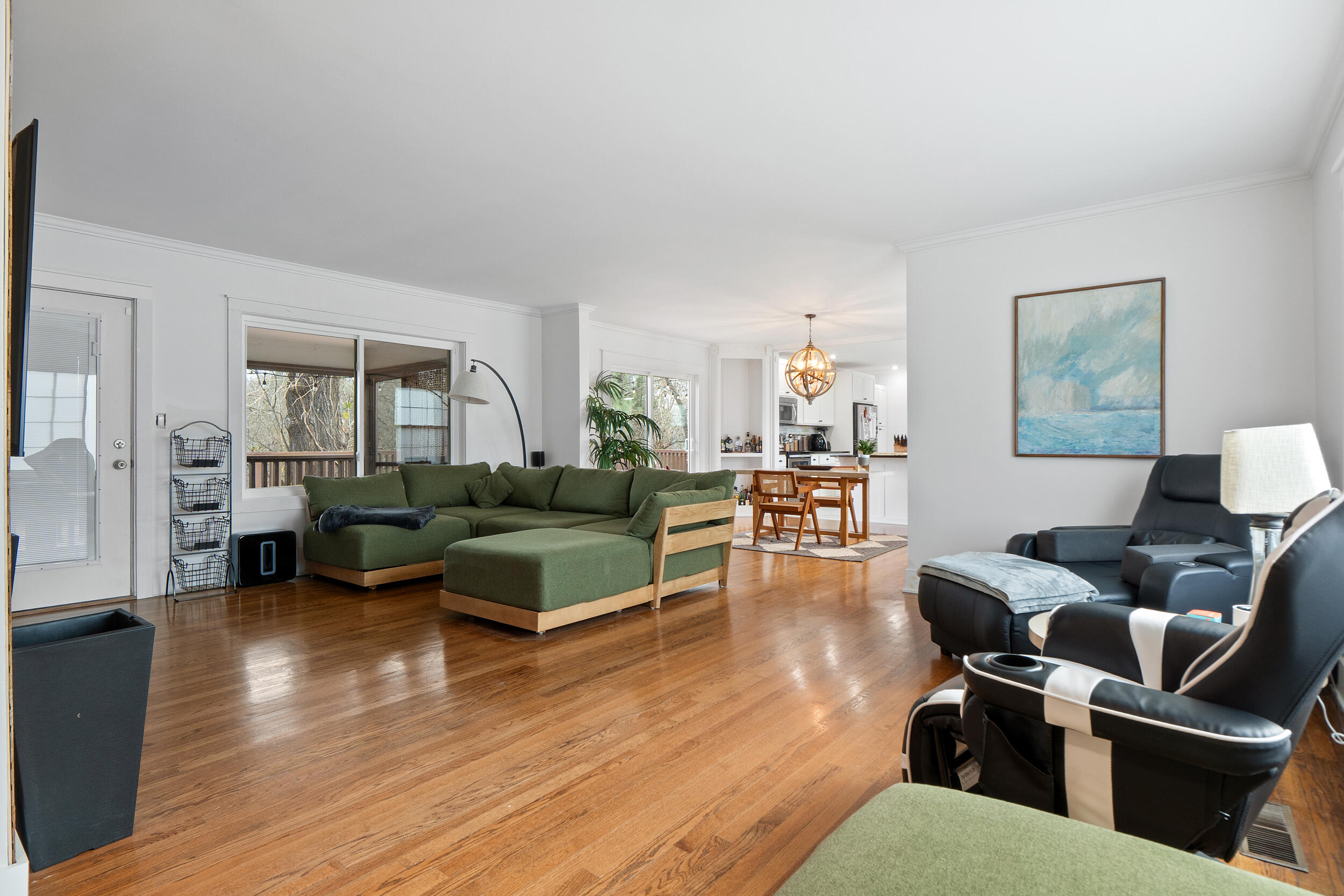 1826 Auburndale Avenue