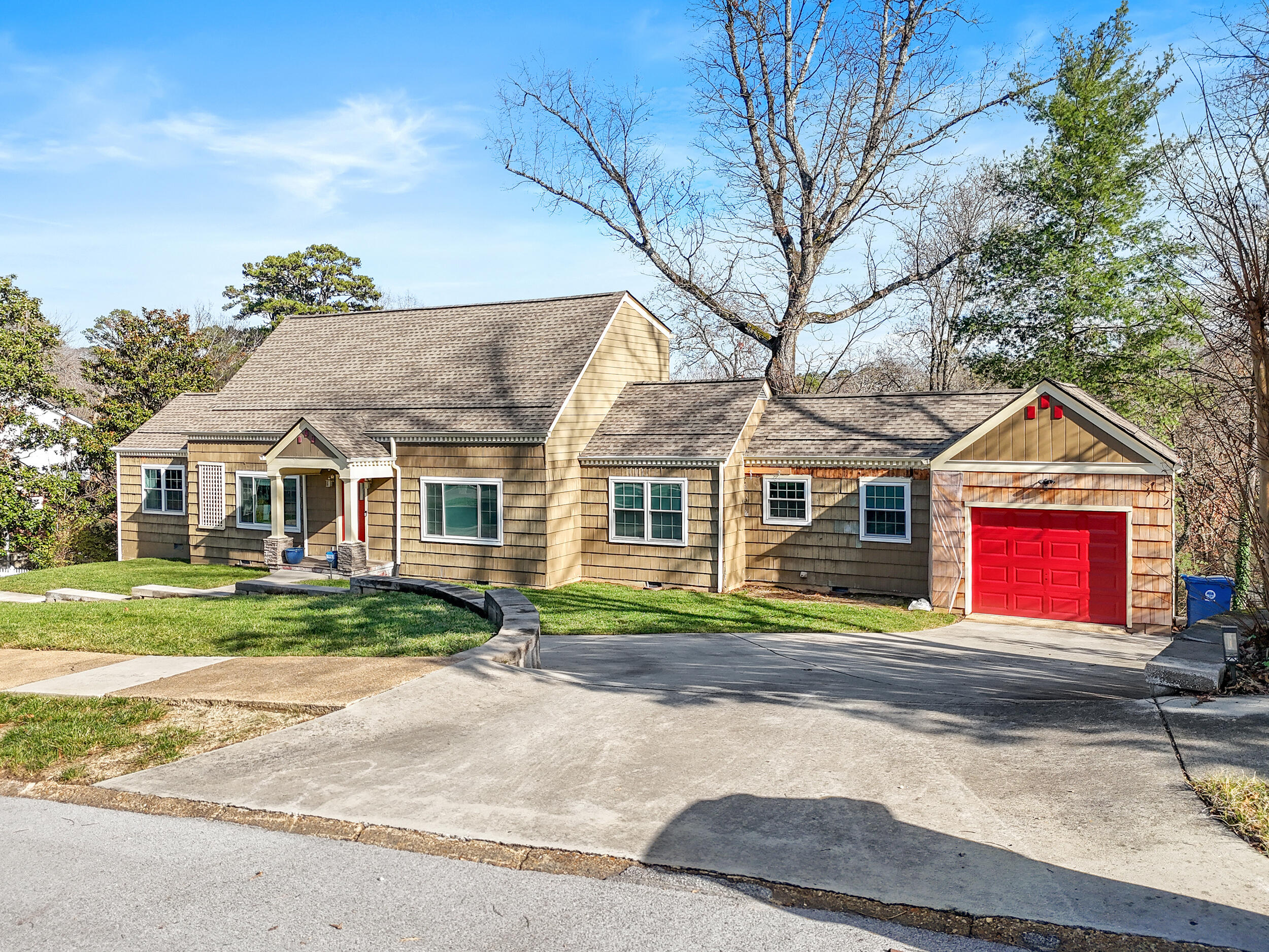 1826 Auburndale Avenue