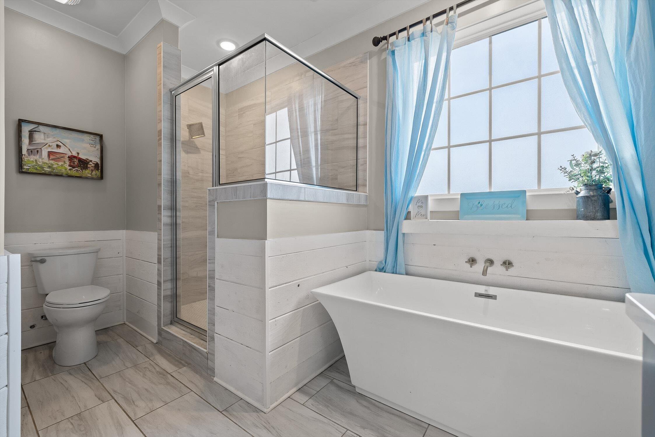 8112 Holly Crest Drive