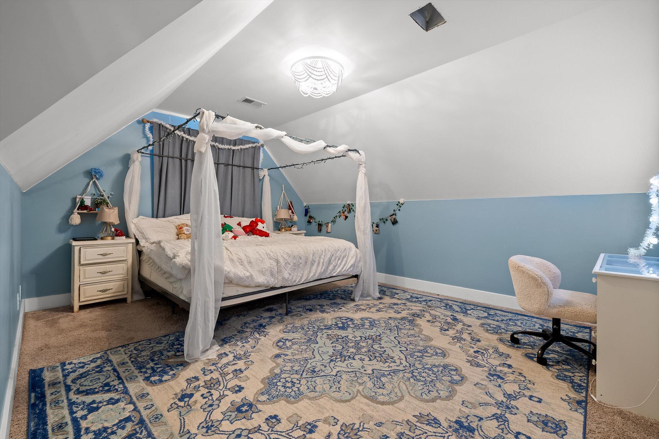 8112 Holly Crest Drive